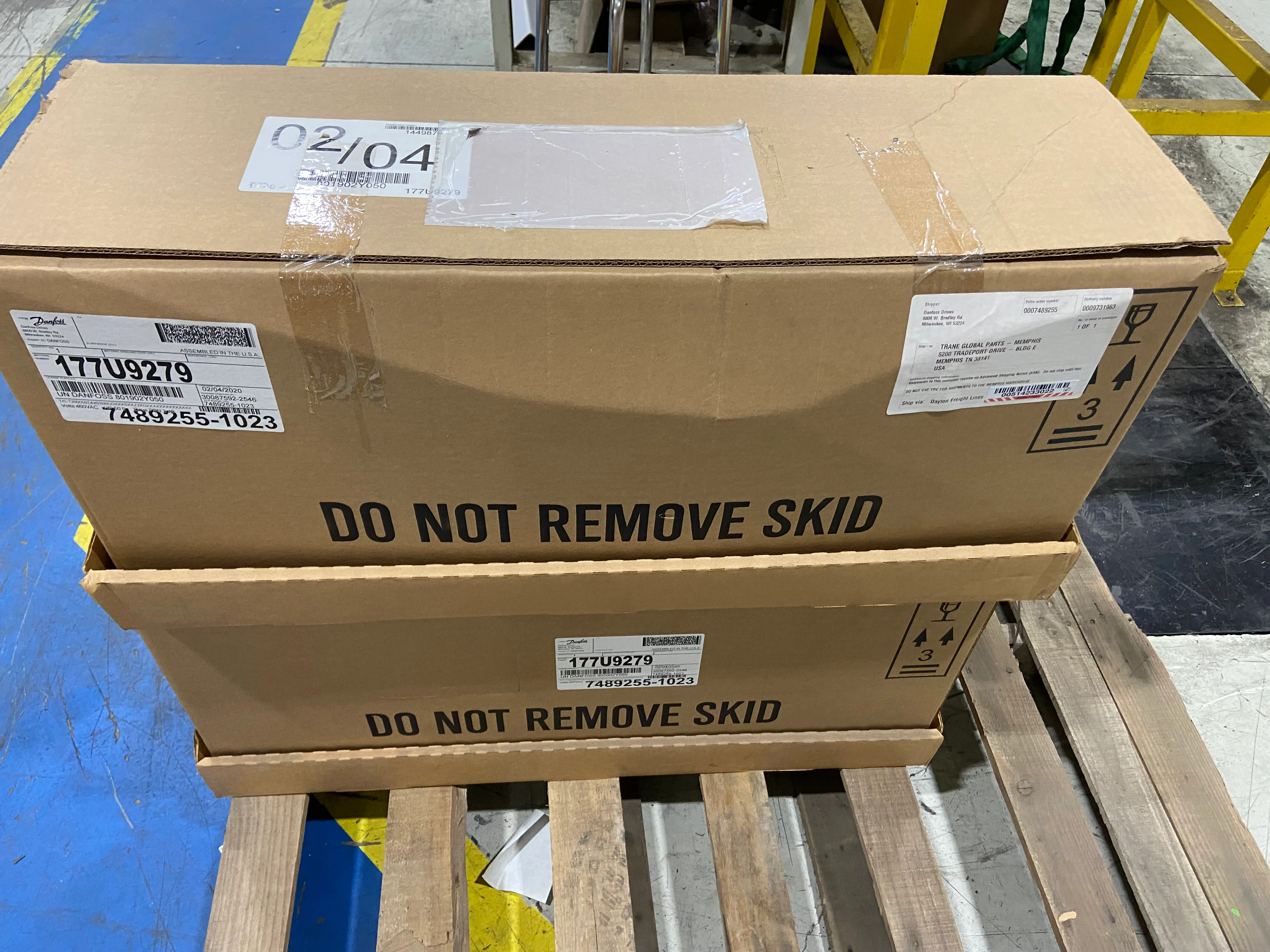 Nema 1 Vertical TR200 Series Variable Frequency Drive 460/50-60/3 - Image 6
