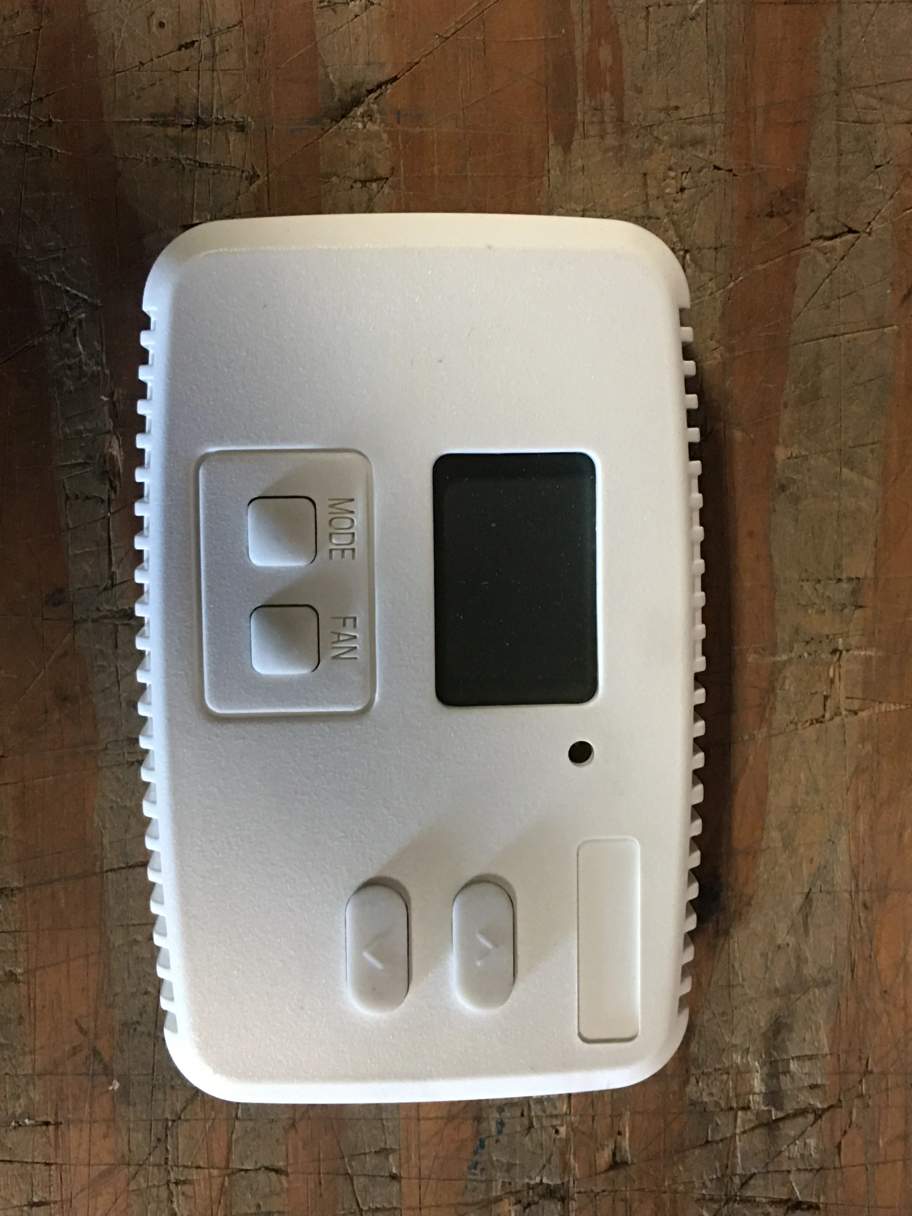 Non-Programmable Multi-Stage 24V Heat Pump Thermostat