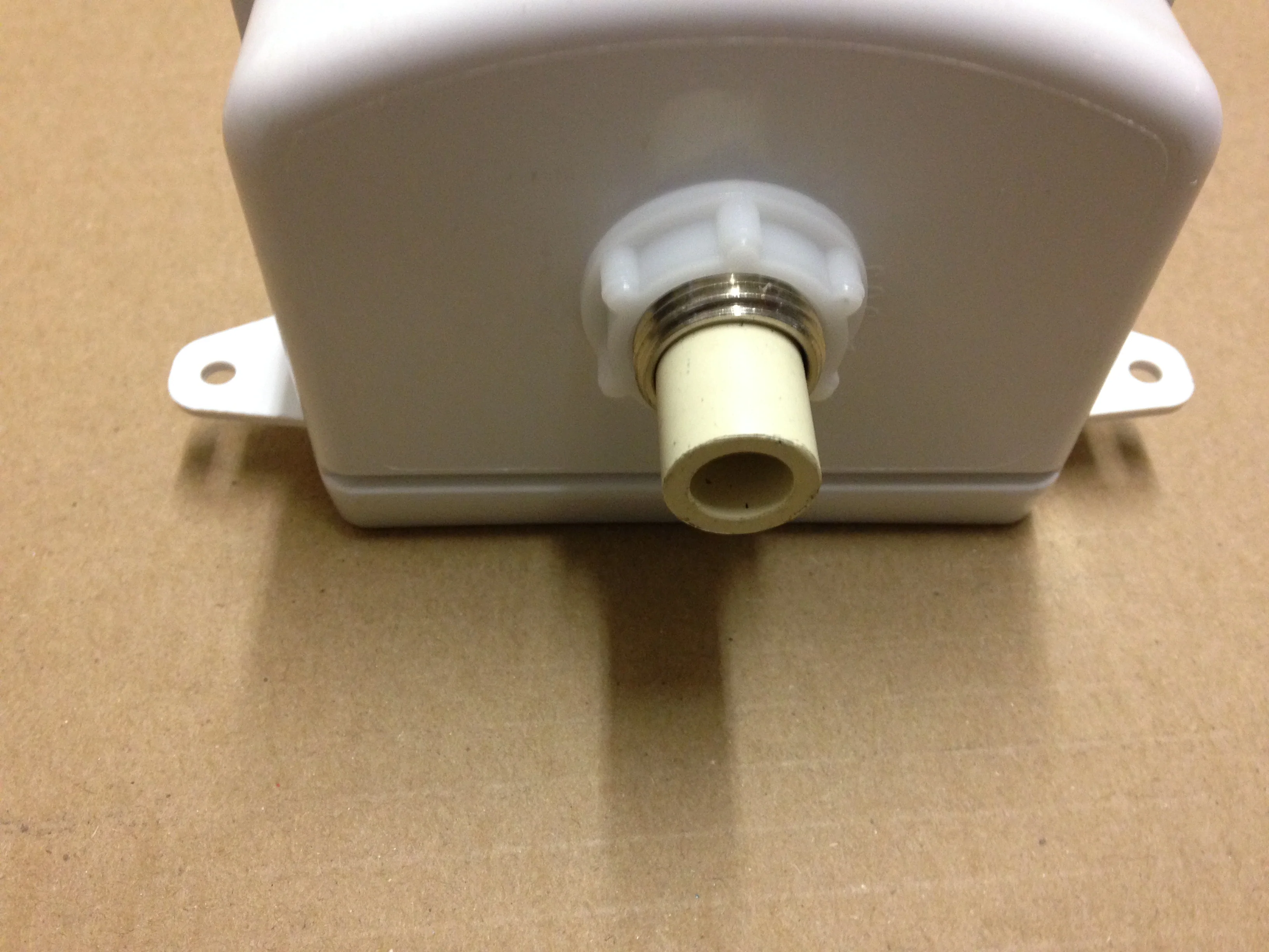 Oxbox Ice Maker Outlet Box - Image 3