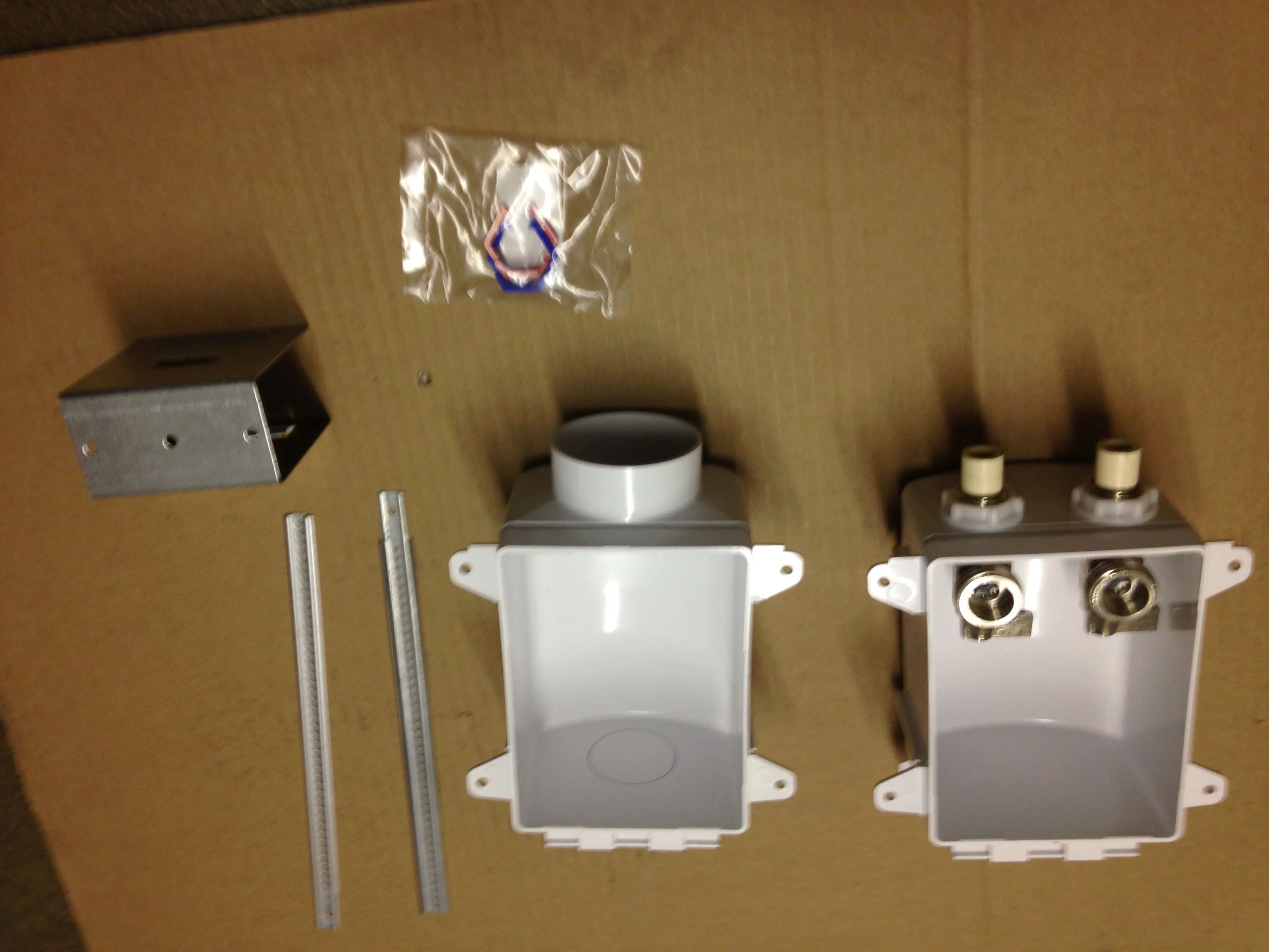 Oxbox Plastic Washing Machine Outlet Box (Less Arrestor)