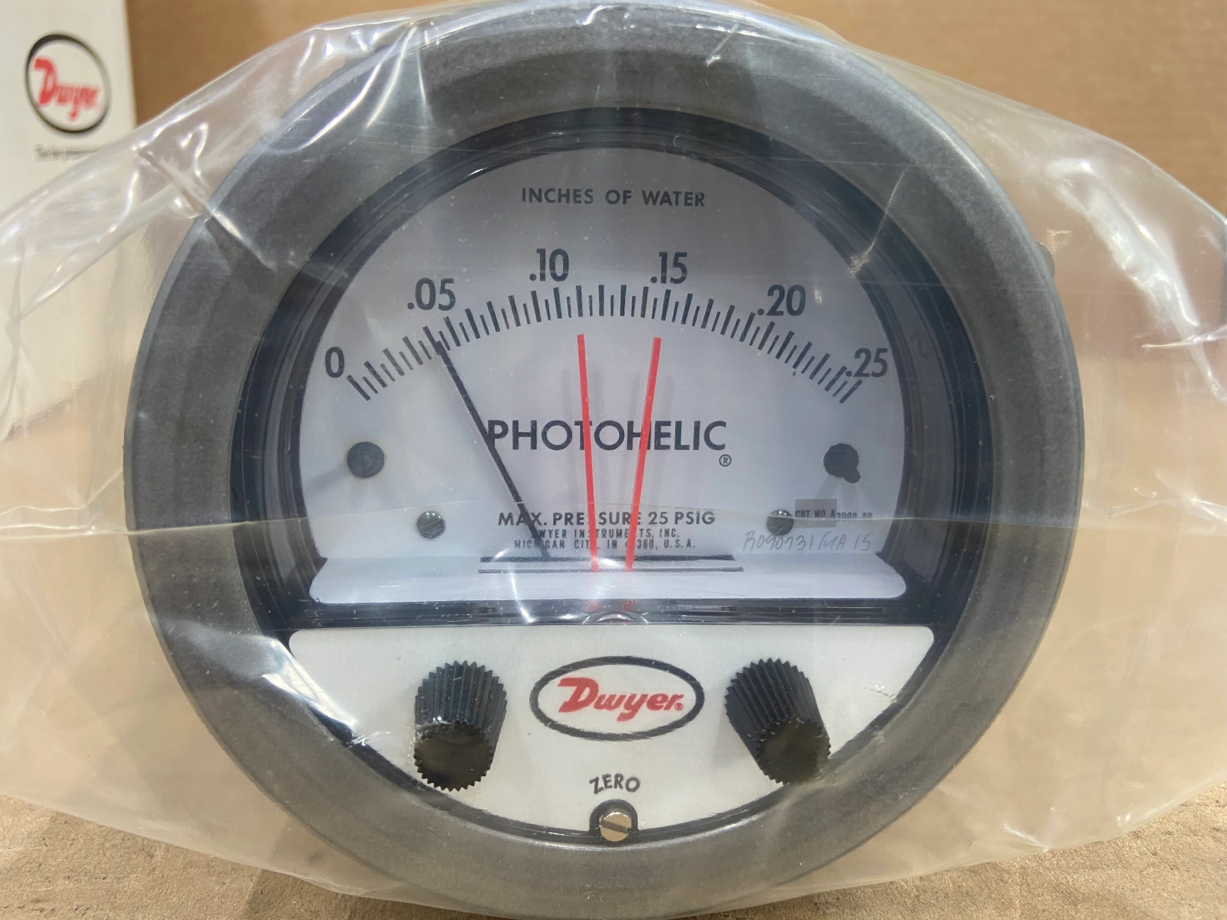 Photohelic 3 In 1 Indicating Guage 120/50-60 6 Watts - Image 7