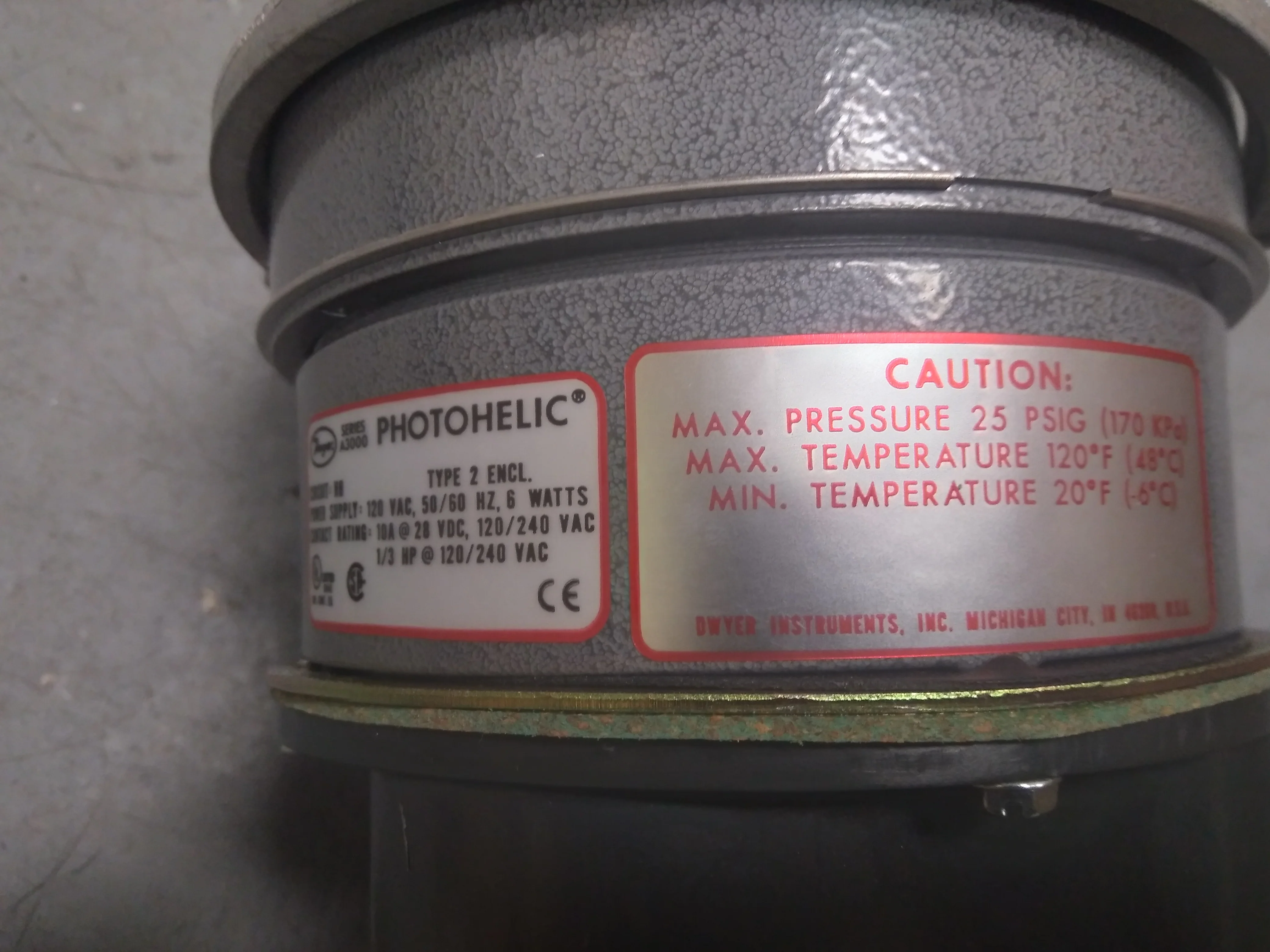 Photohelic Differential Pressure Gauge.Type 0 to 2" WC - Image 5
