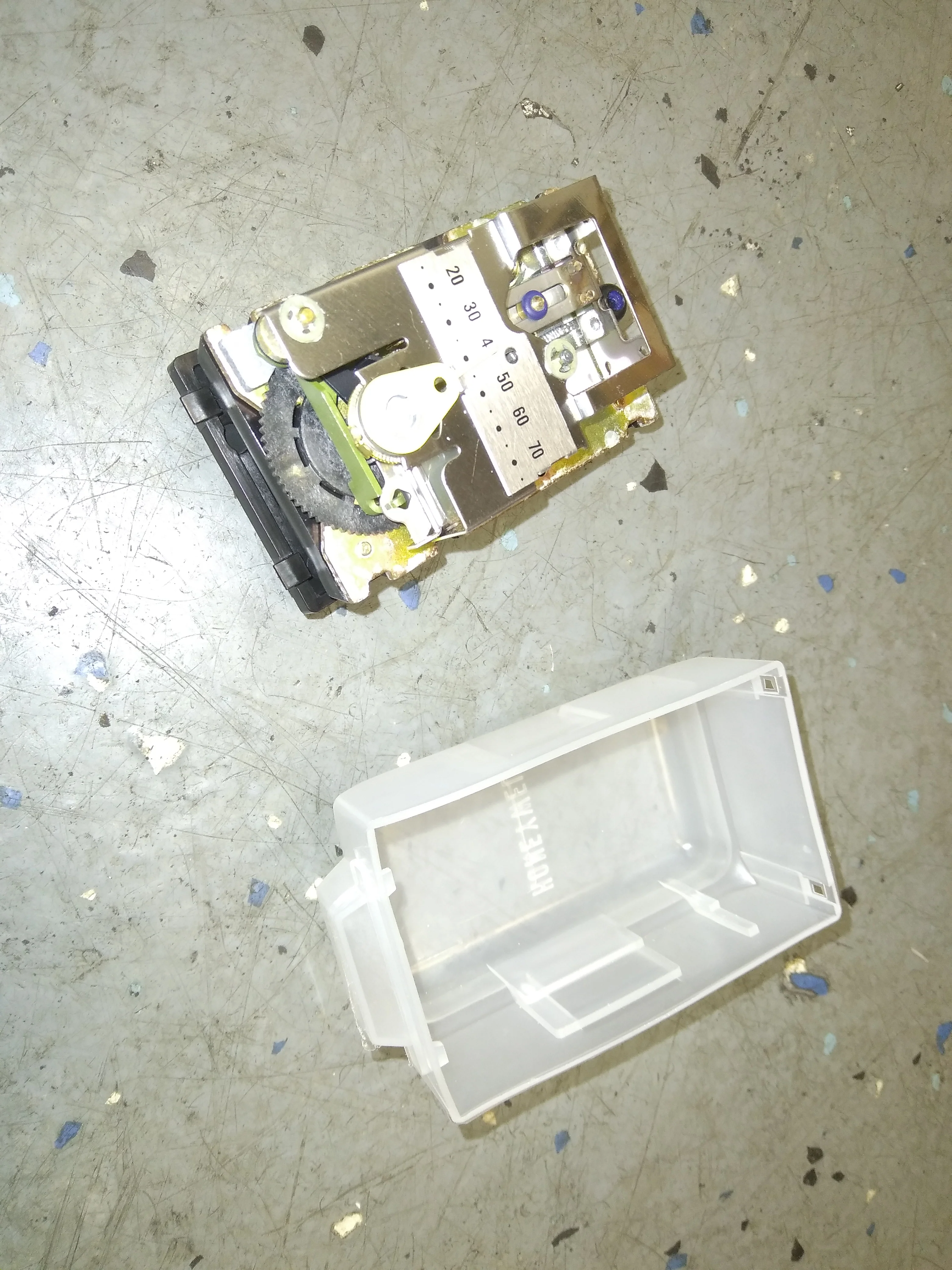 PNEUMATIC SPACE HUMIDISTAT