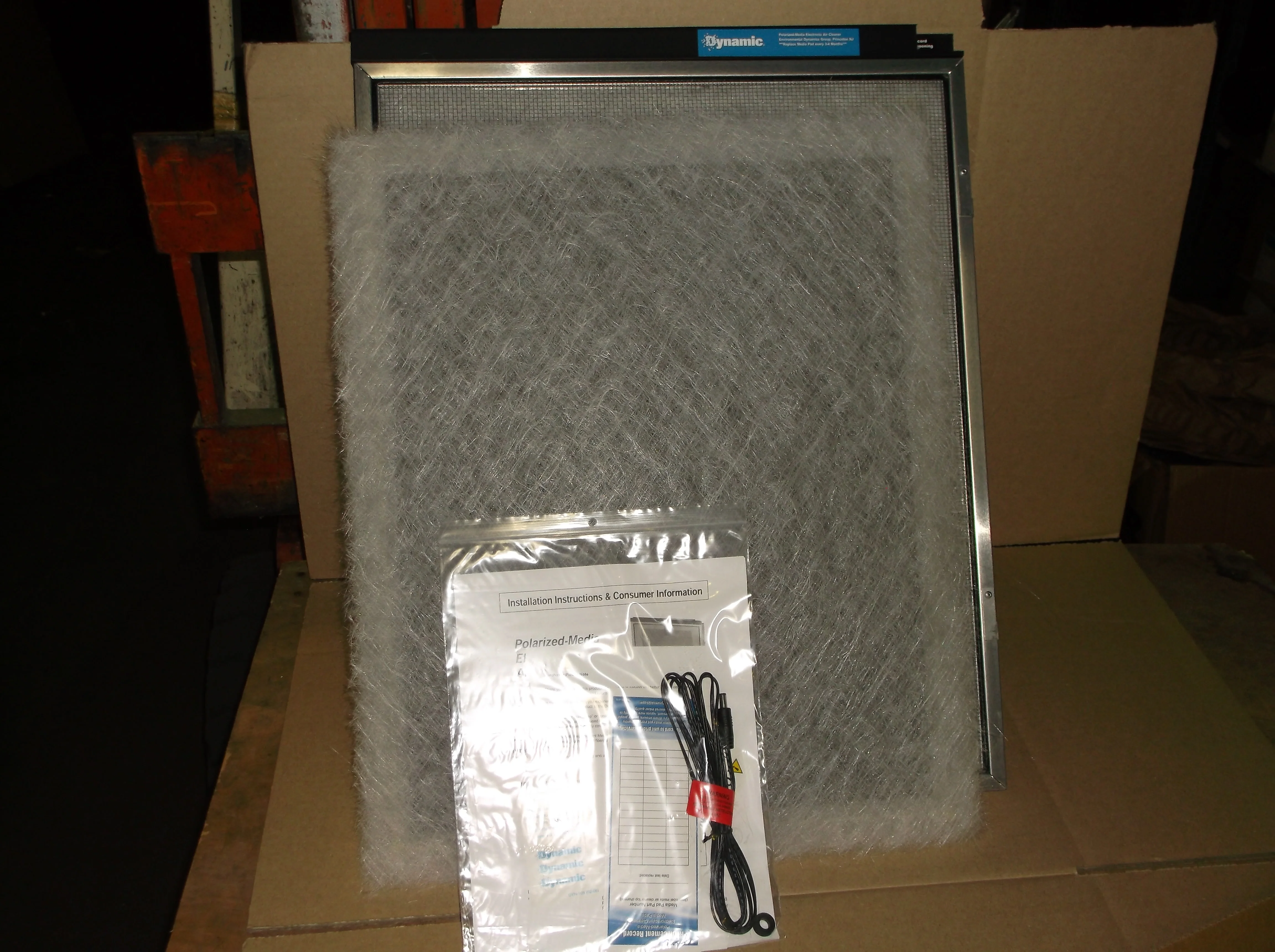 POLARIZED-MEDIA ELECTRONIC AIR CLEANER, 24 VAC, 60 HERTZ, 2 WATT, 20" X 25" X 1