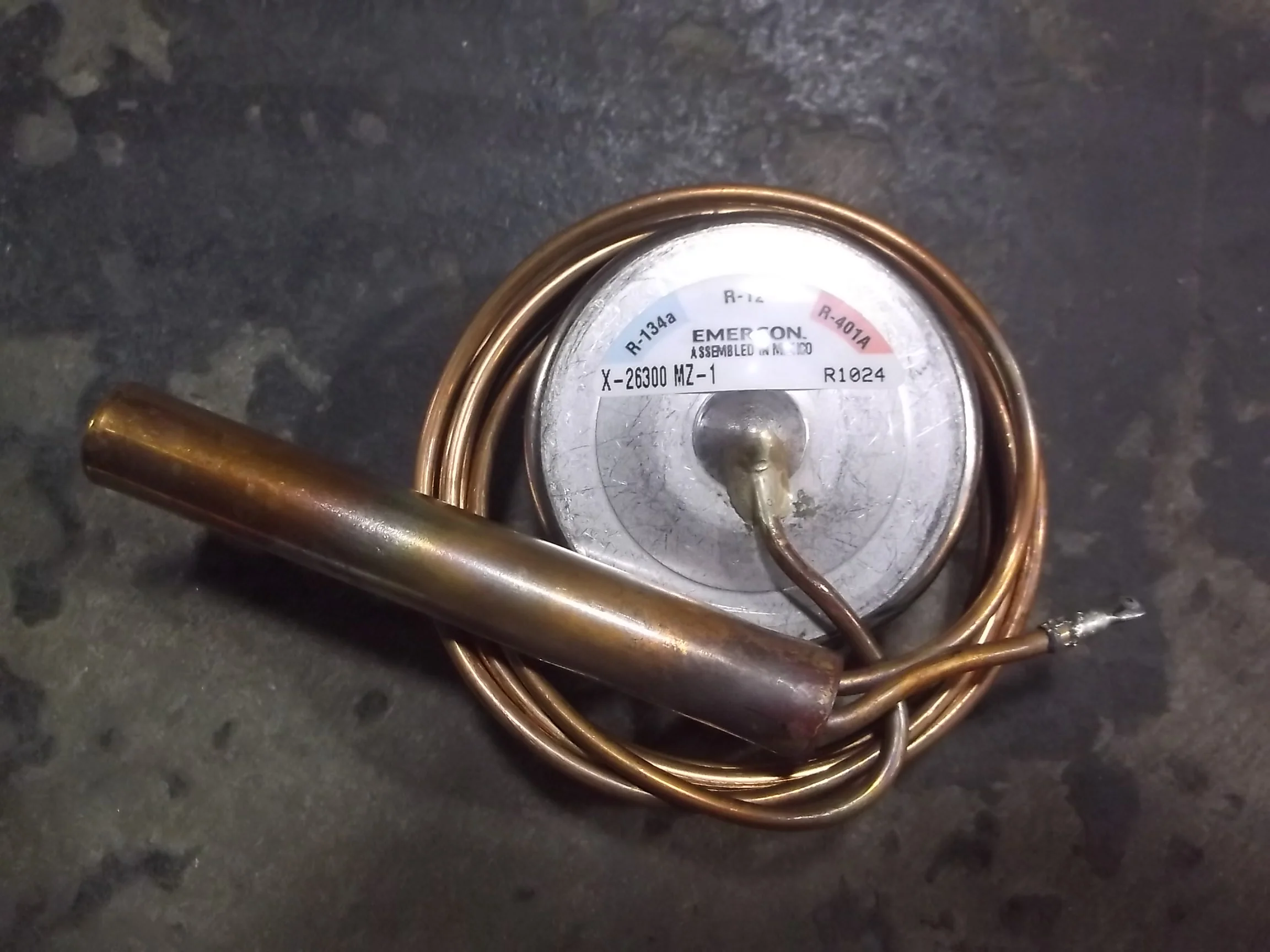 Power Element For Use with HF R-134A/R-12/R401A