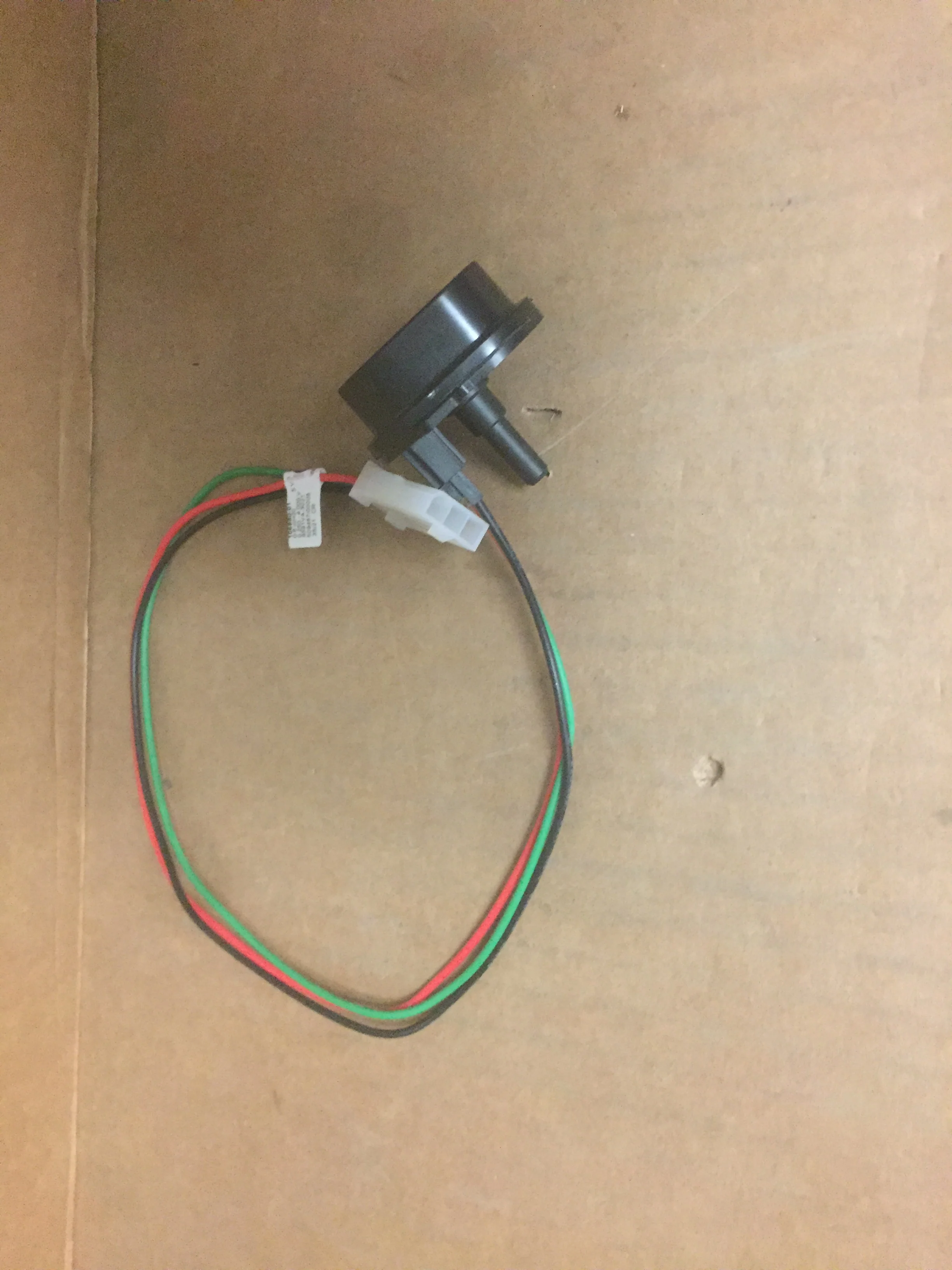 PRESSURE SENSOR