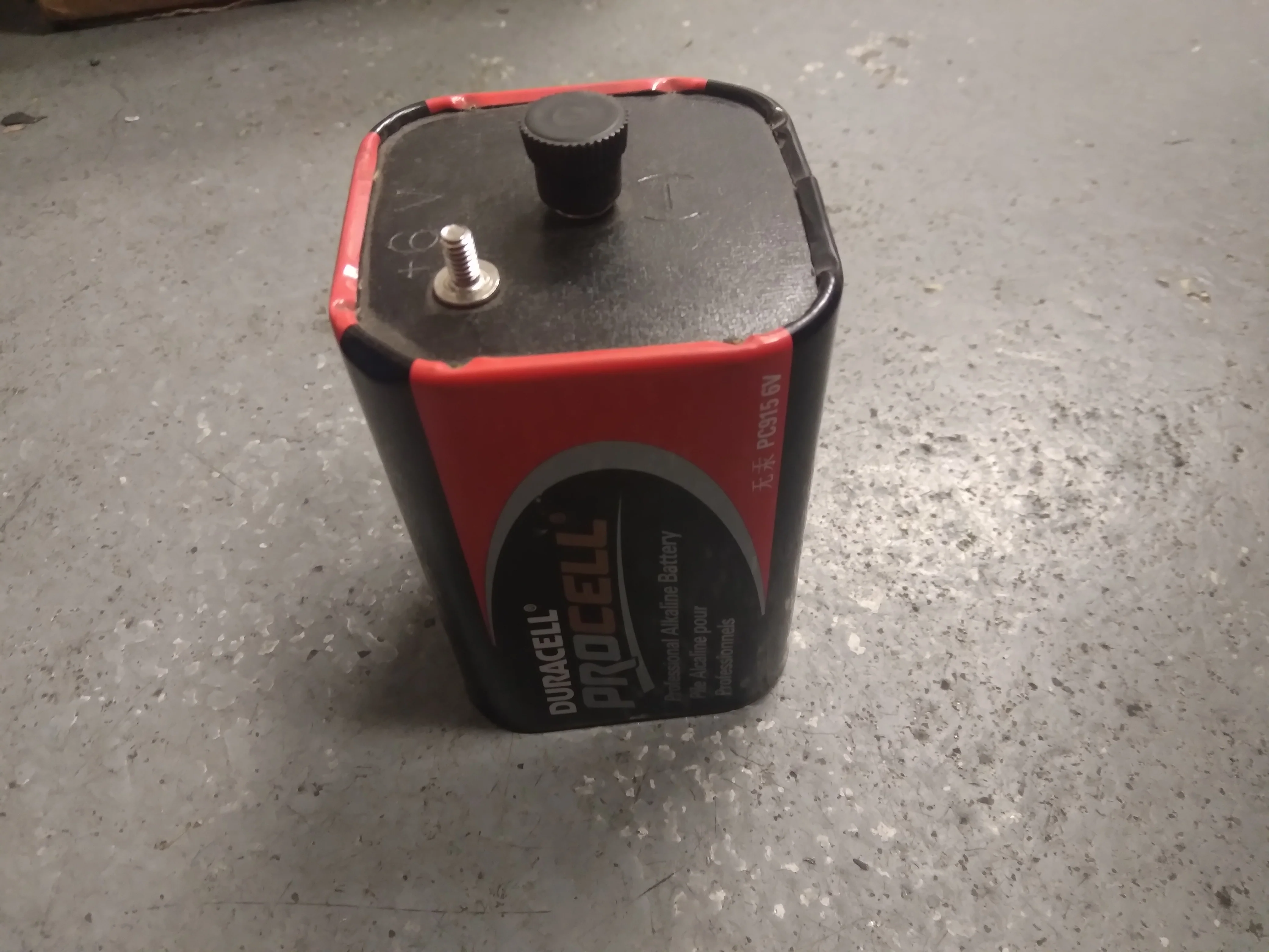 "PRO CELL" 6V PROFESSIONAL ALKALINE BATTERY