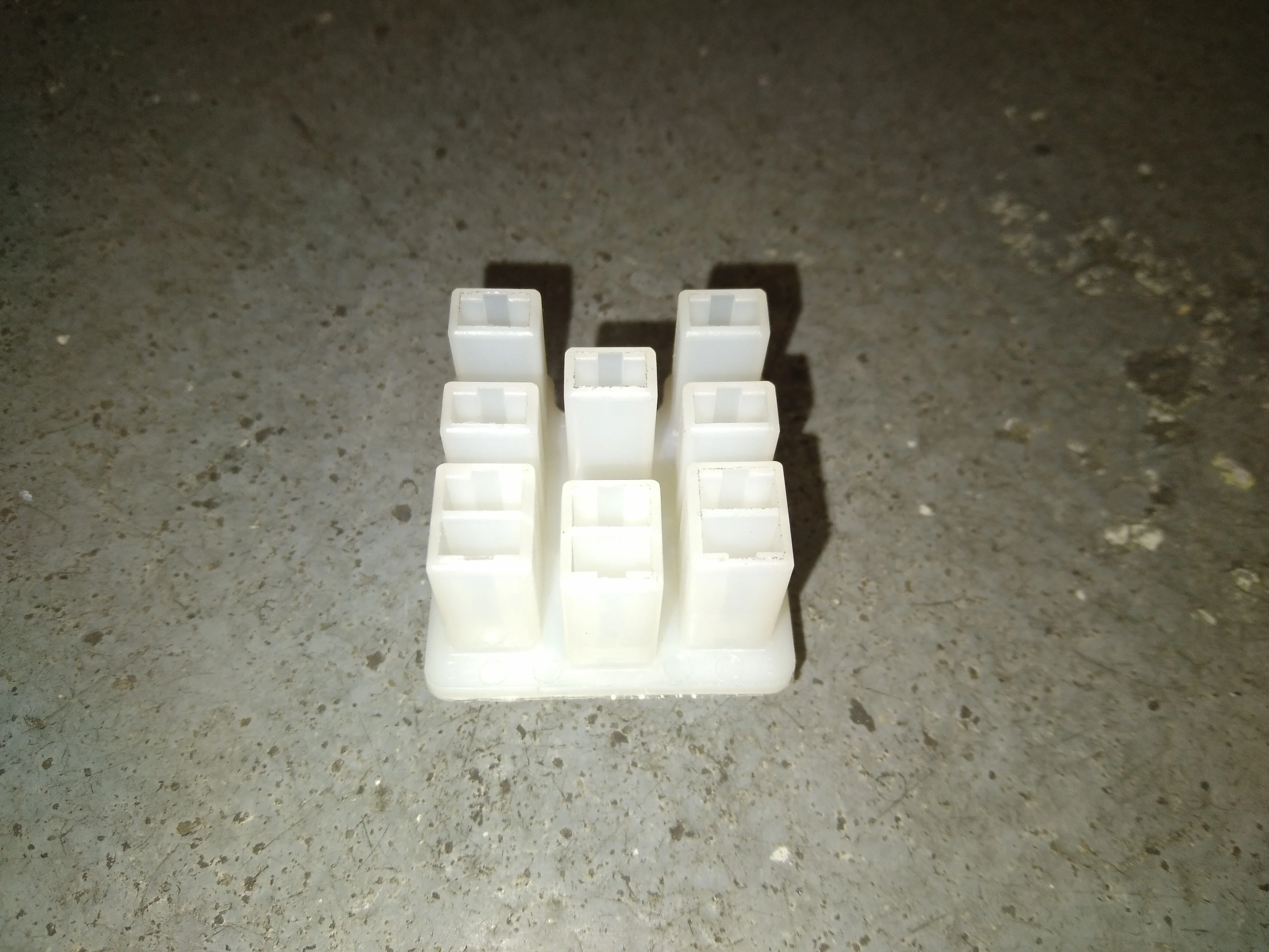 RECEPTACLE;FOR ESSEX RELAY - Image 2