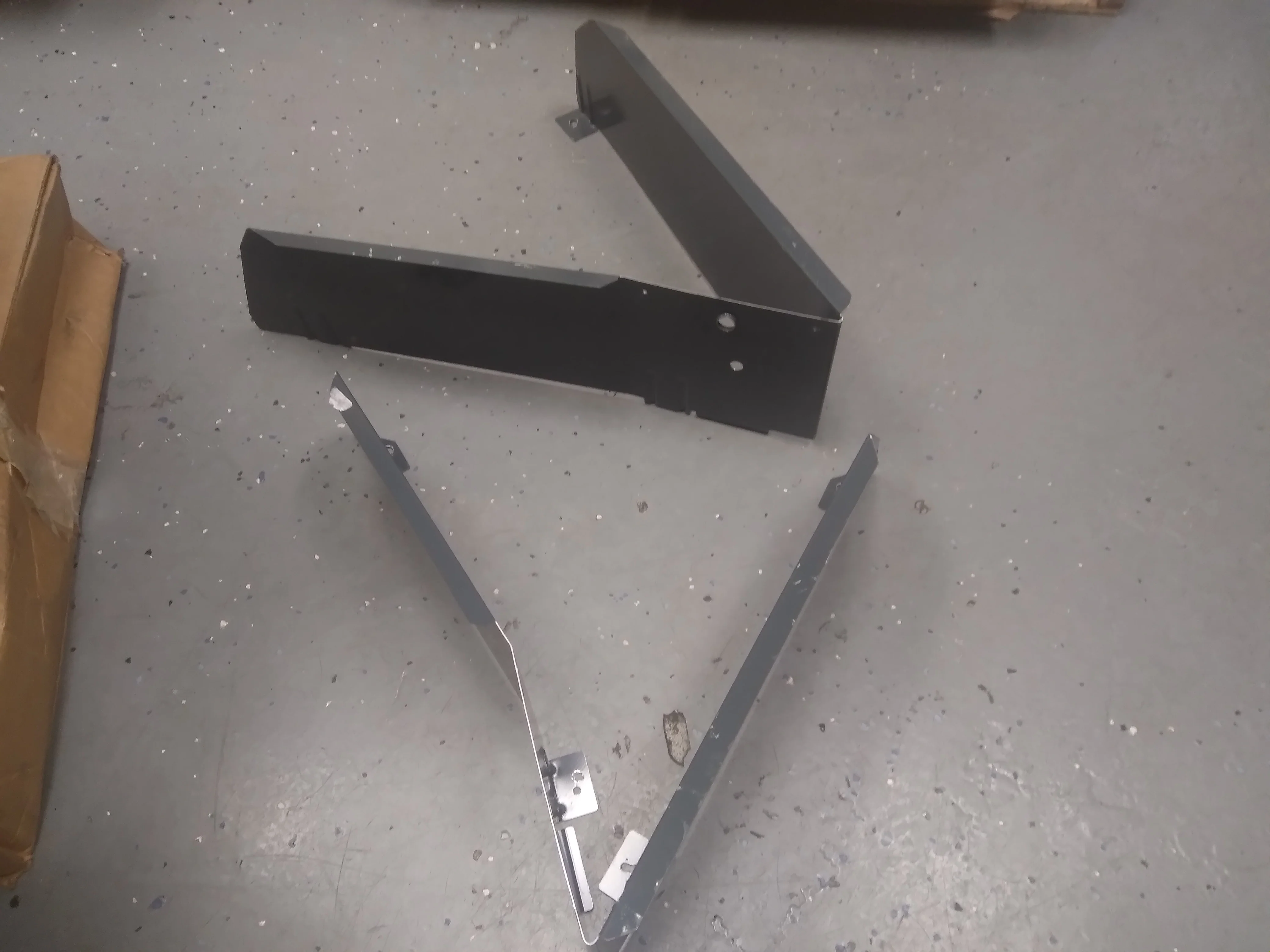 Replacement XLI Fan Bracket - Image 2