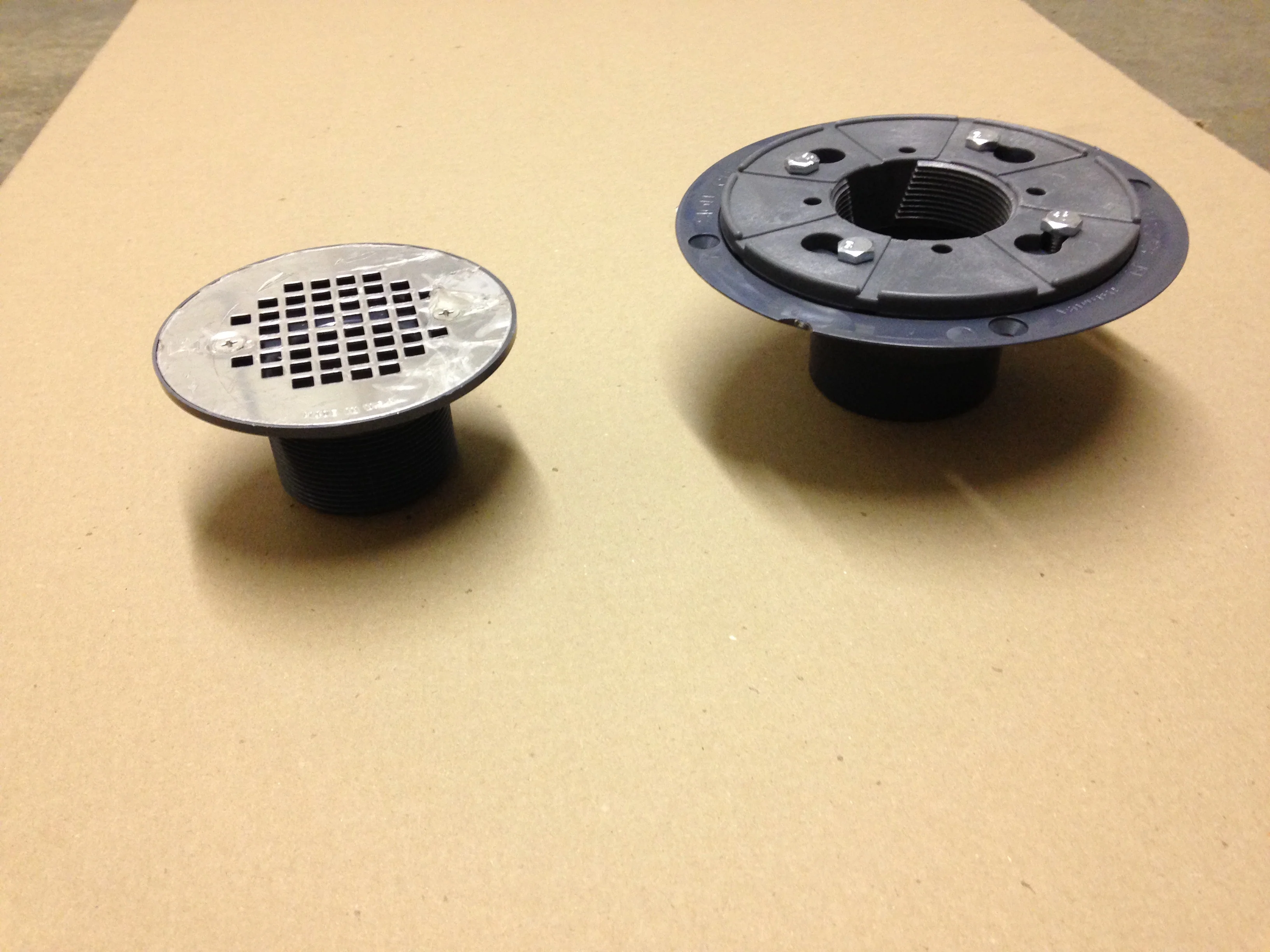 Screw-On Stainless Steel Strainer w/Plastic Rim, 2" - Image 2