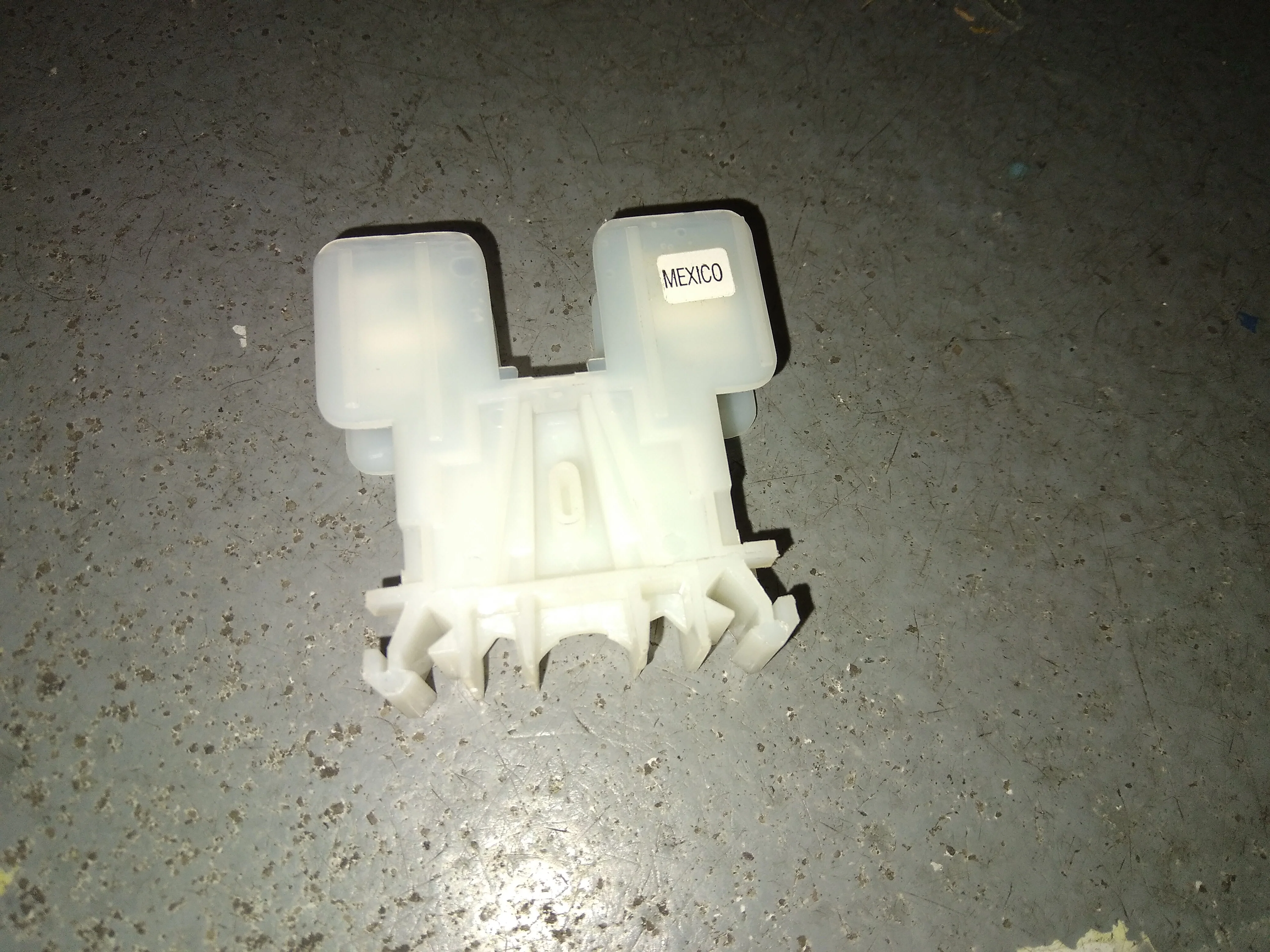 SECONDARY FUSE BLOCK 250V 1 POLE - Image 2