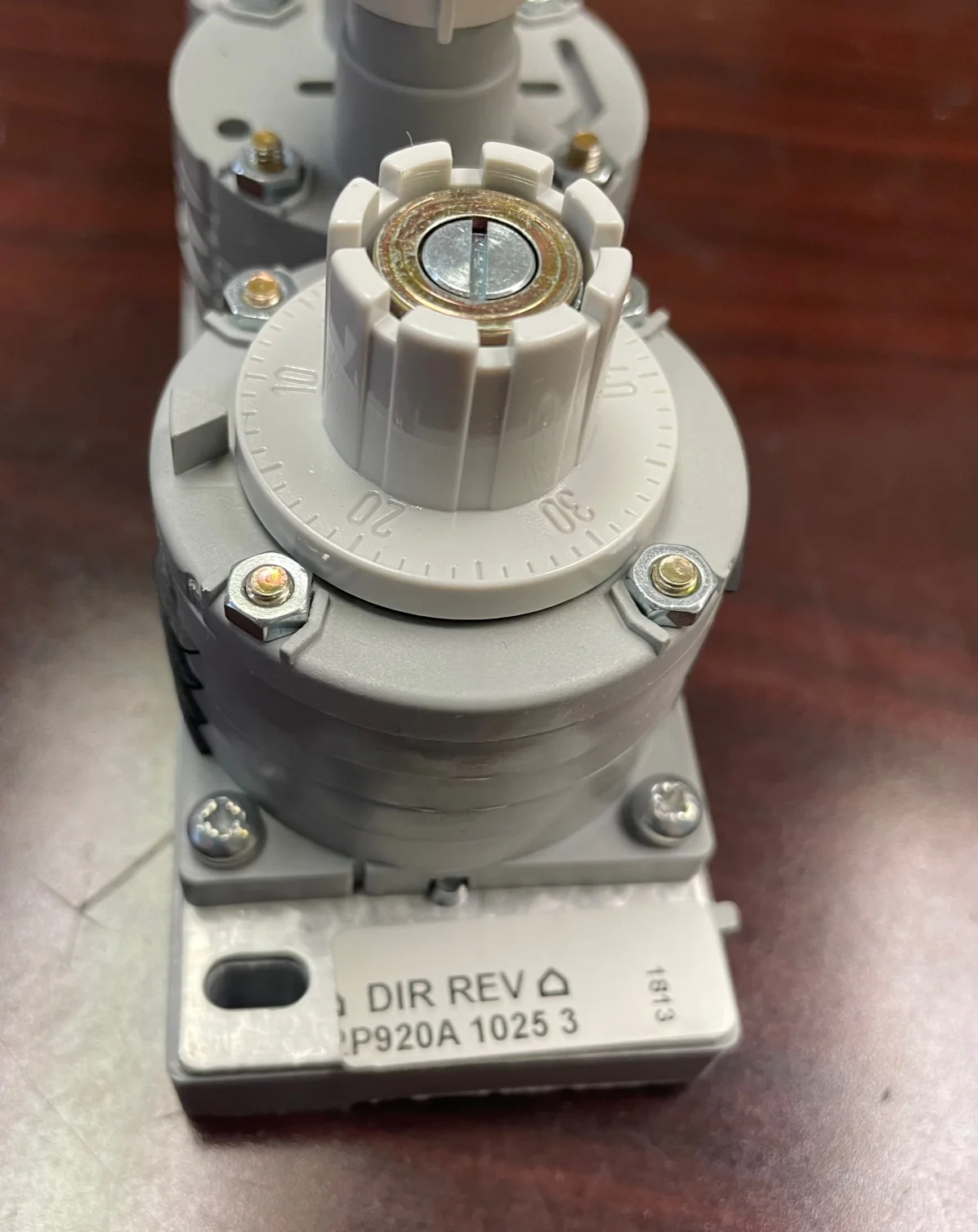 Single Pneumatic Receiver Controller - Image 2