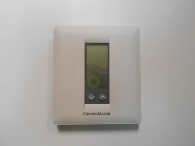 Single Stage Heat/Cool Non-Programmable Thermostat