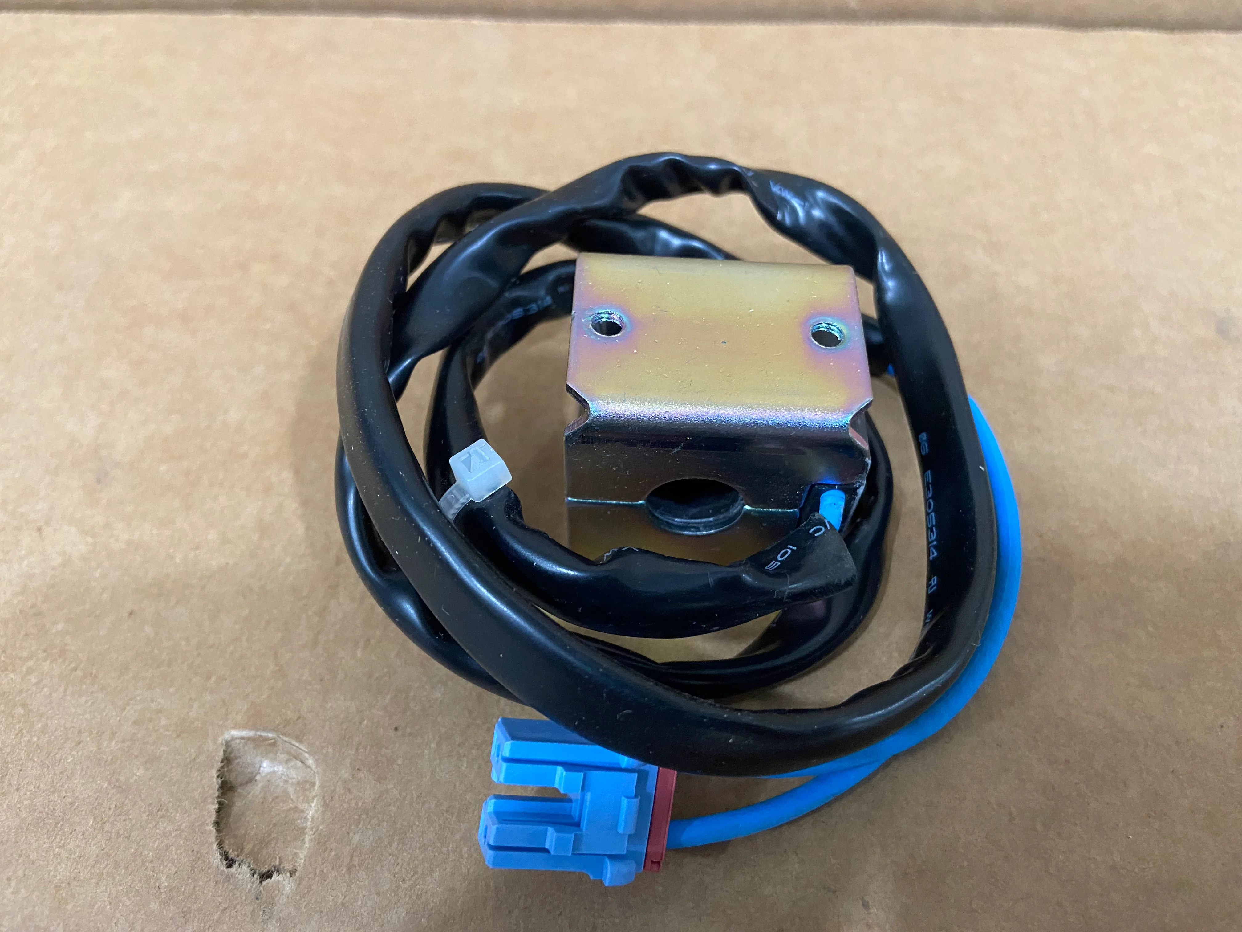 SOLENOID COIL 220-240 VOLT 50-60HZ 4.5-5 WATT - Image 2