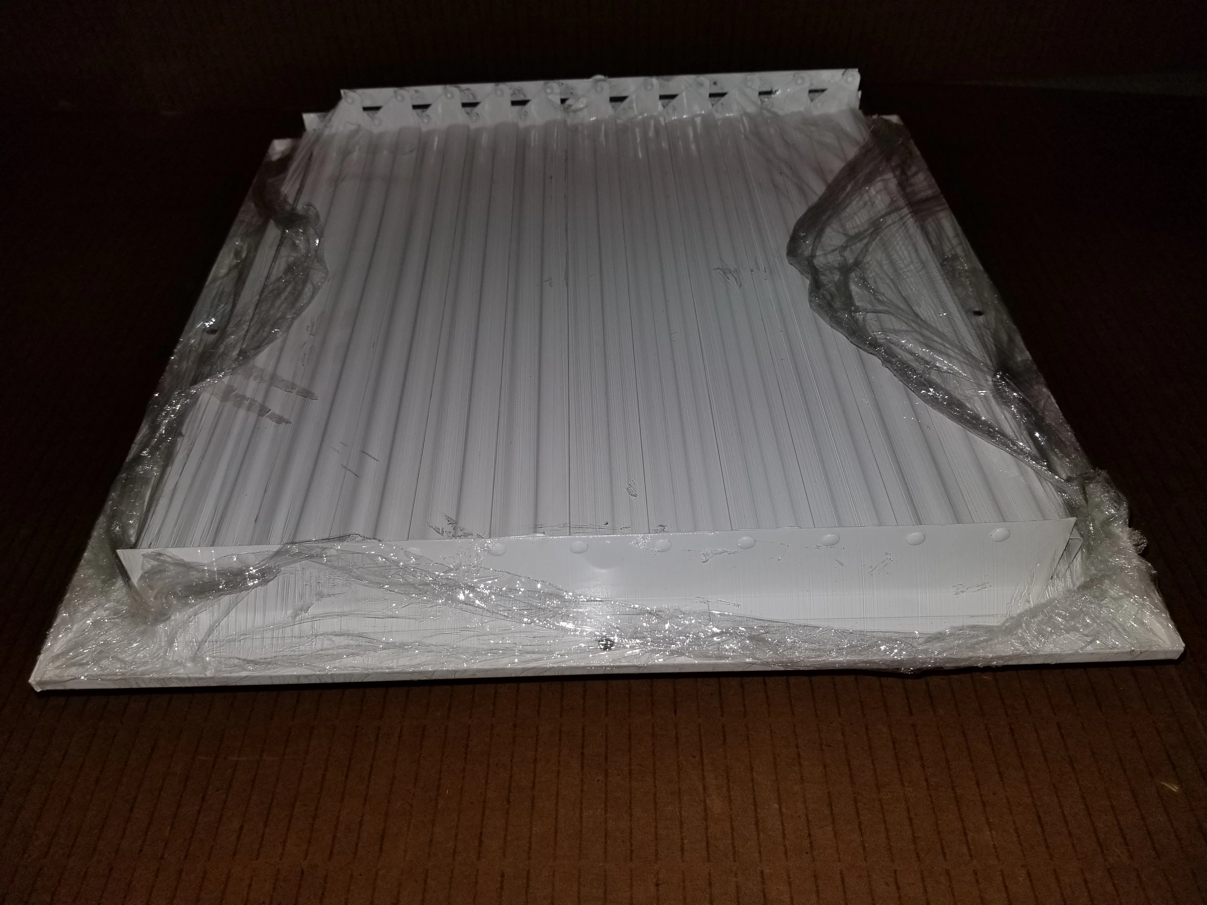 SQUARE CEILING SUPPLY DIFFUSER 12" X 12" WHITE - Image 3