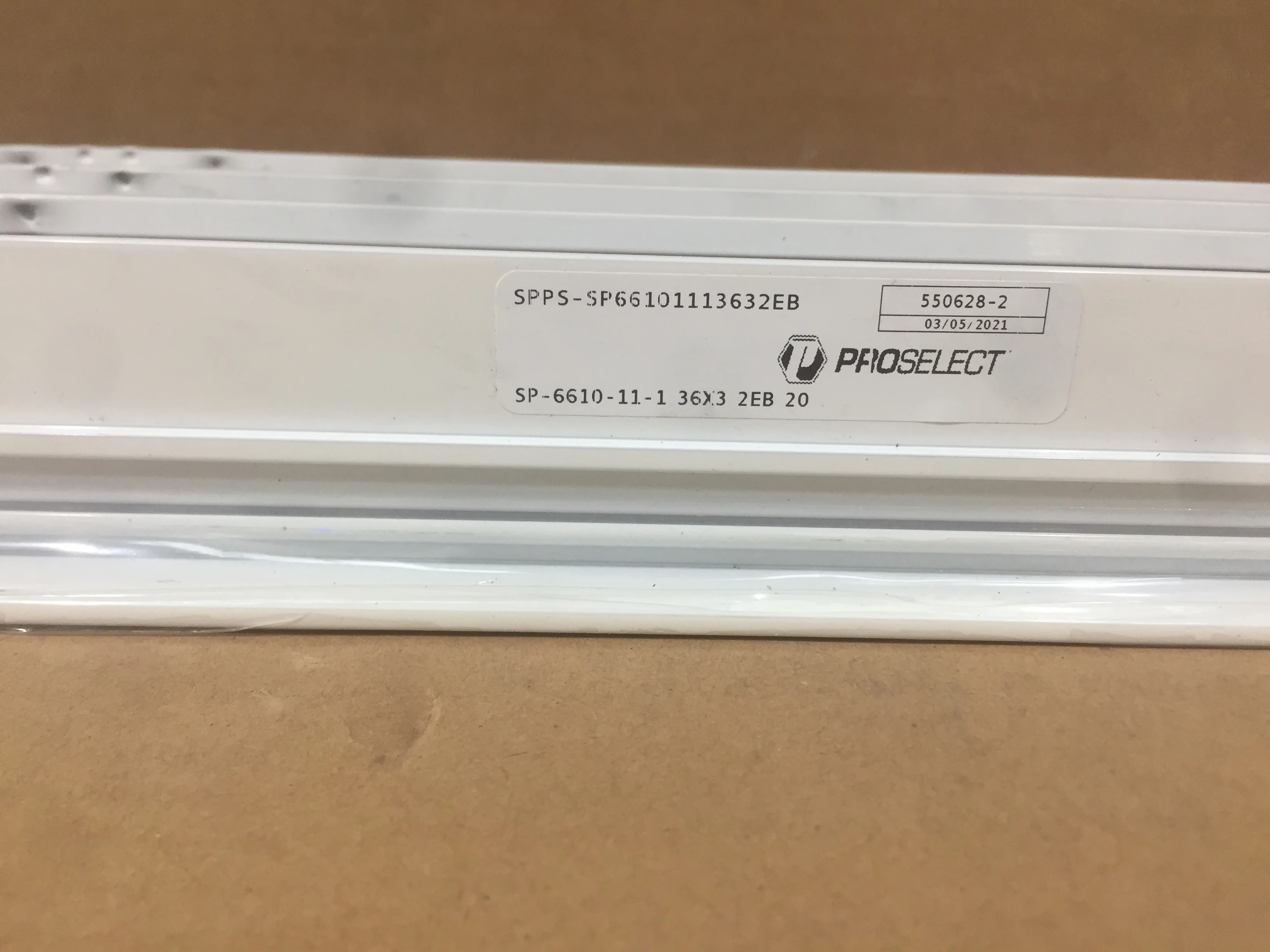 SUPPLY/RETURN LINEAR SLOT DIFFUSER **SOLD AS 1 PIECE** - Image 2