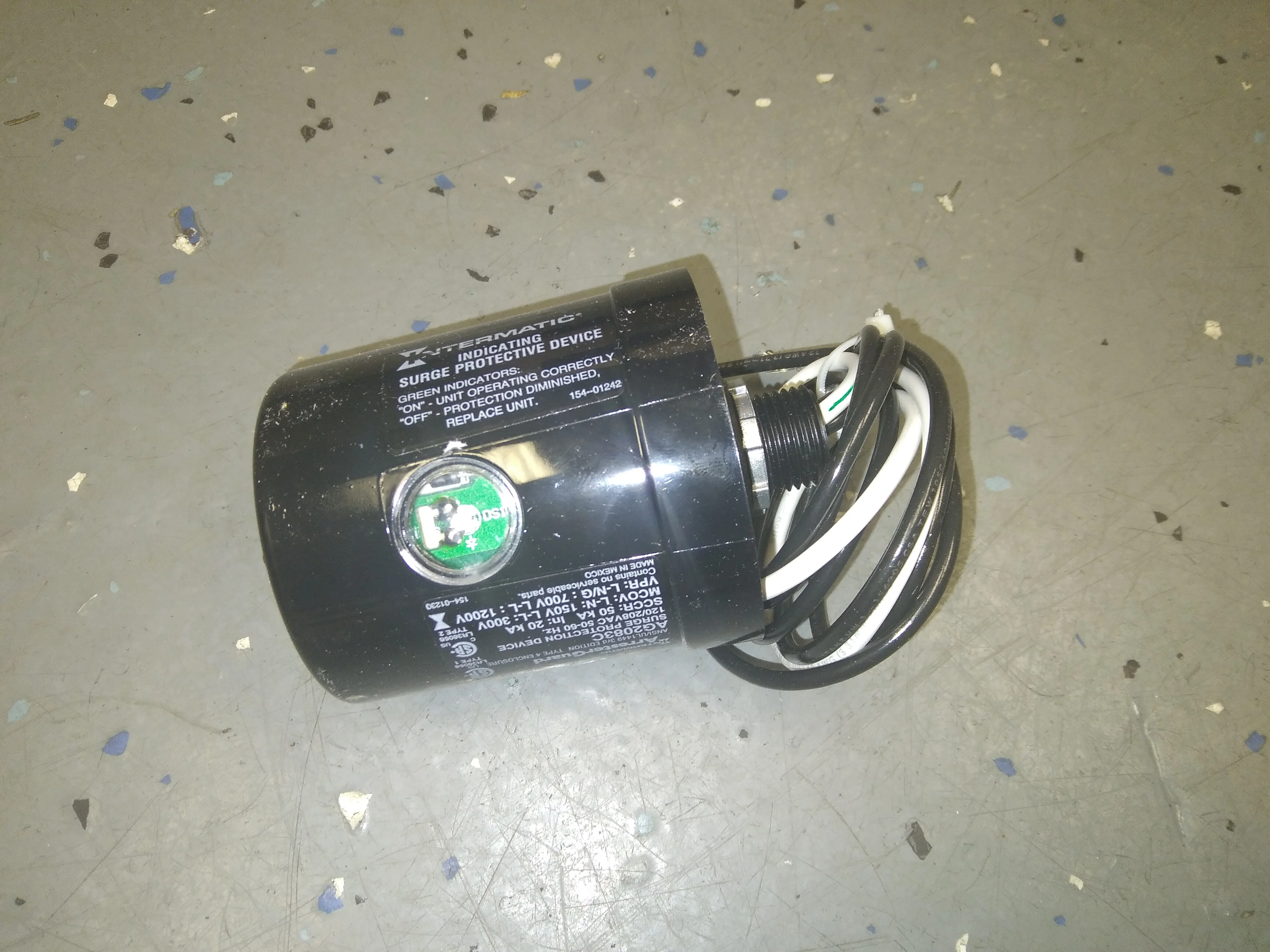 SURGE PROTECTIVE DEVICE 120/208 VAC 3 PHASE 1-2 SPD 50/60 HERTZ 3 POLE - Image 2
