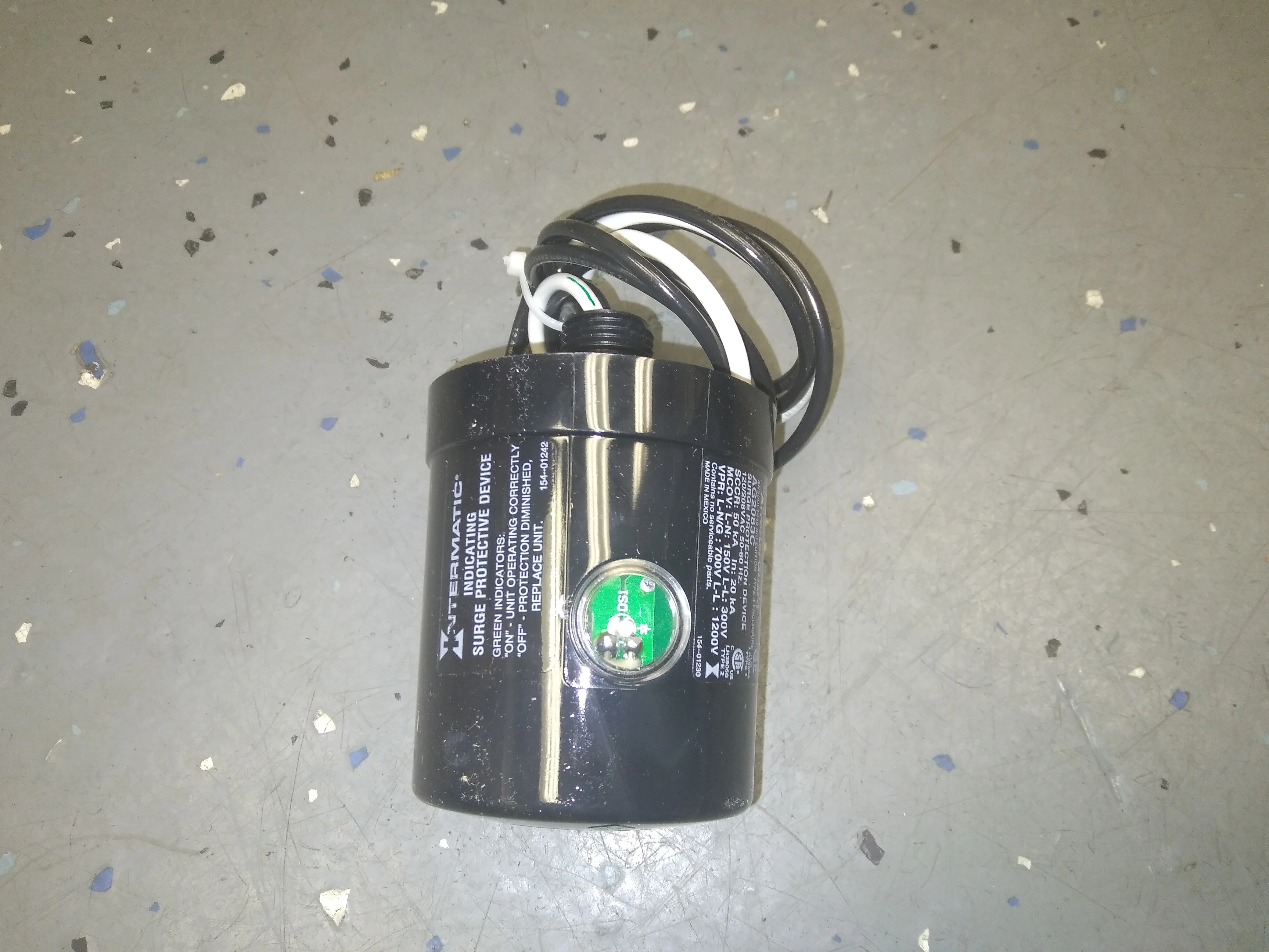 SURGE PROTECTIVE DEVICE 120/208 VAC 3 PHASE 1-2 SPD 50/60 HERTZ 3 POLE - Image 3