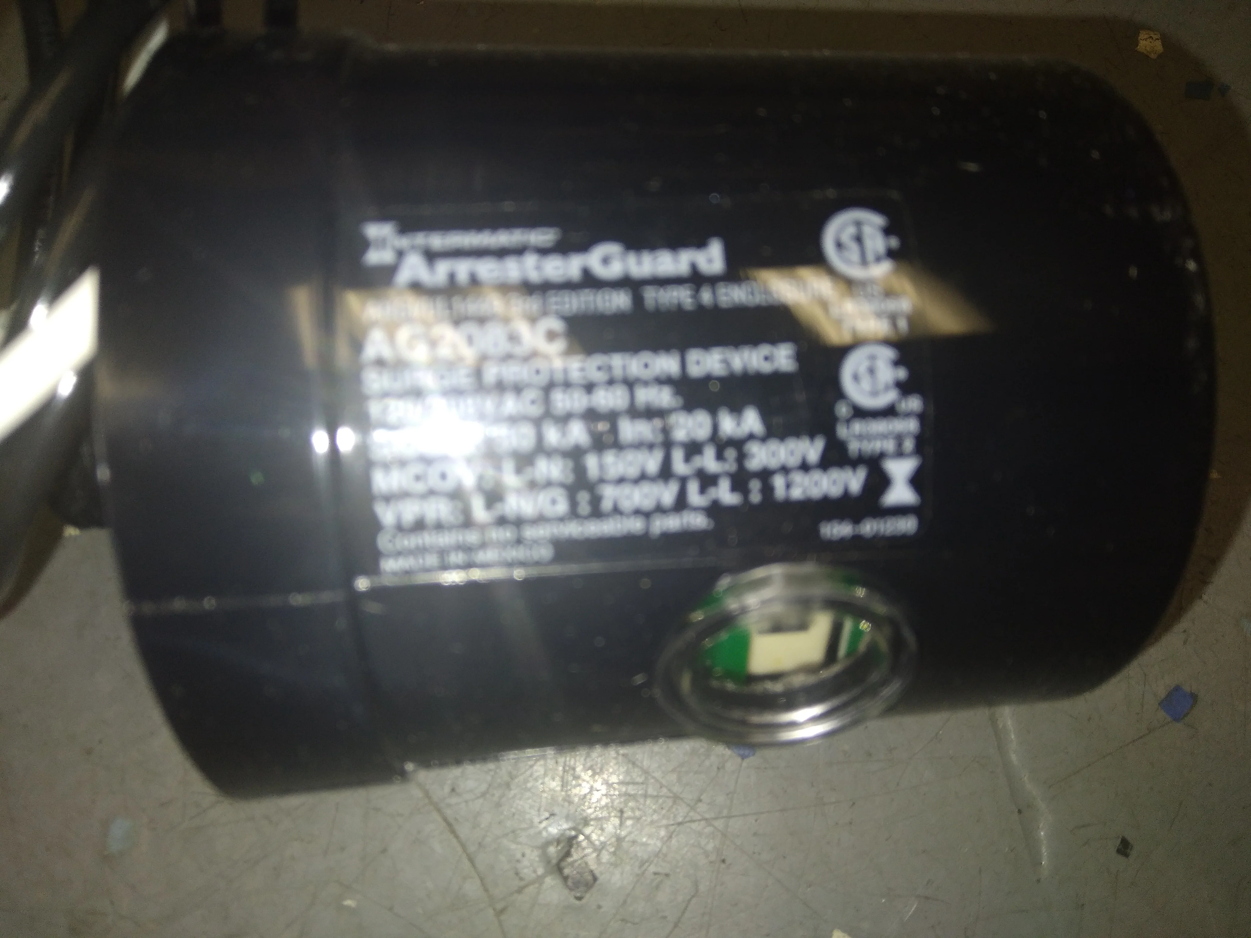 SURGE PROTECTIVE DEVICE 120/208 VAC 3 PHASE 1-2 SPD 50/60 HERTZ 3 POLE - Image 4