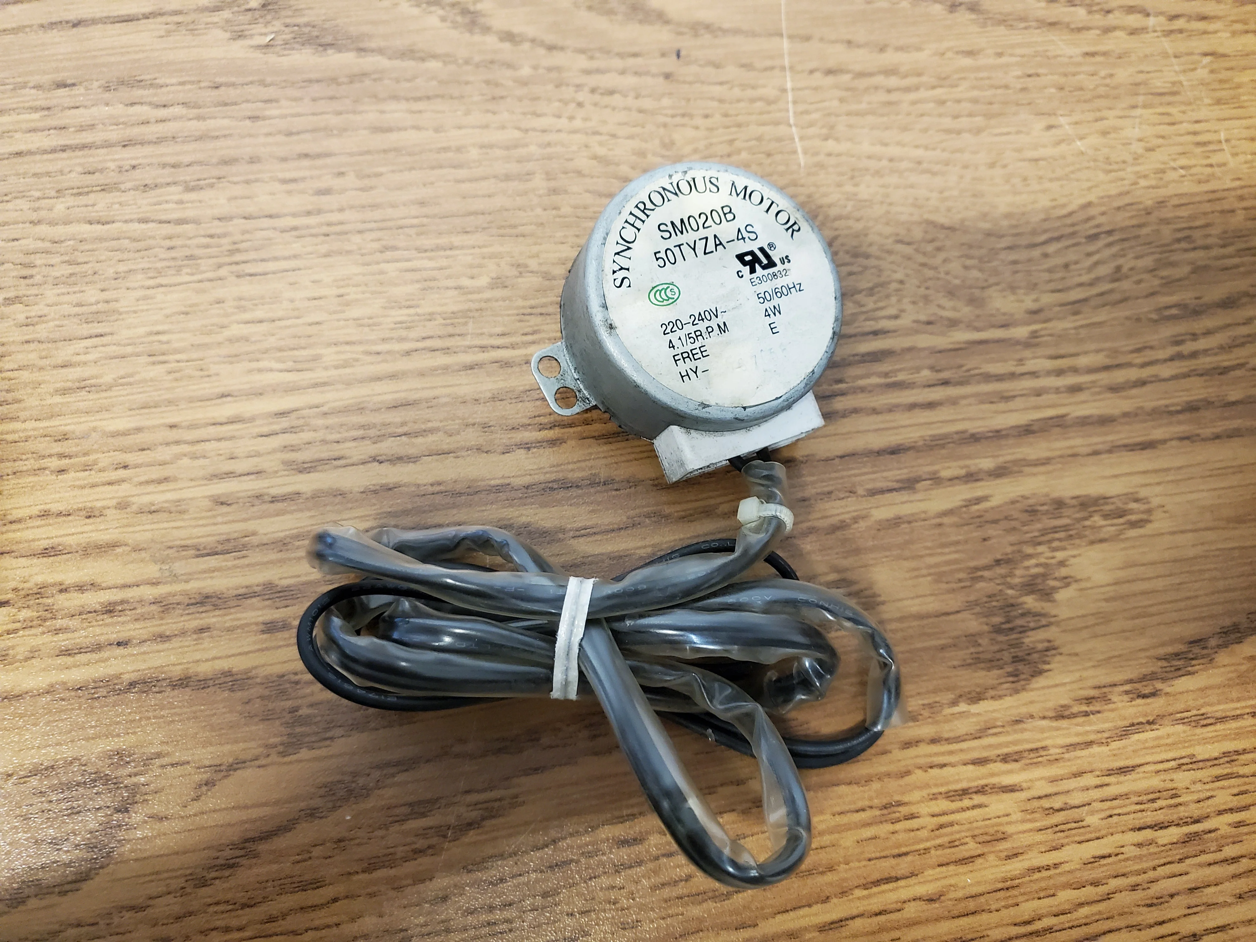 Motor 4W 220/240V - Image 4