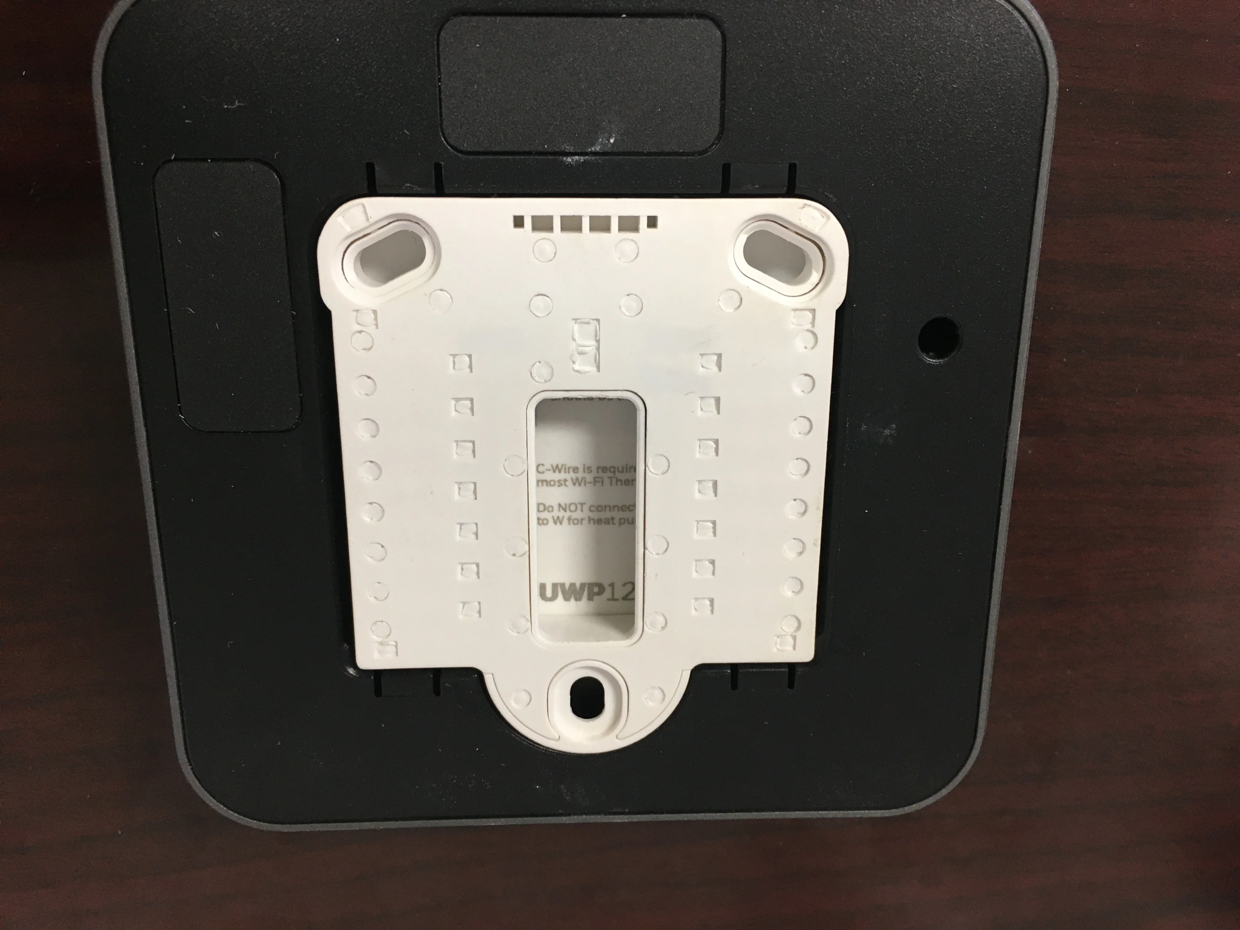 T5 Smart Programmable Multi-Stage 24V AC/Heat Pump Thermostat - Image 3