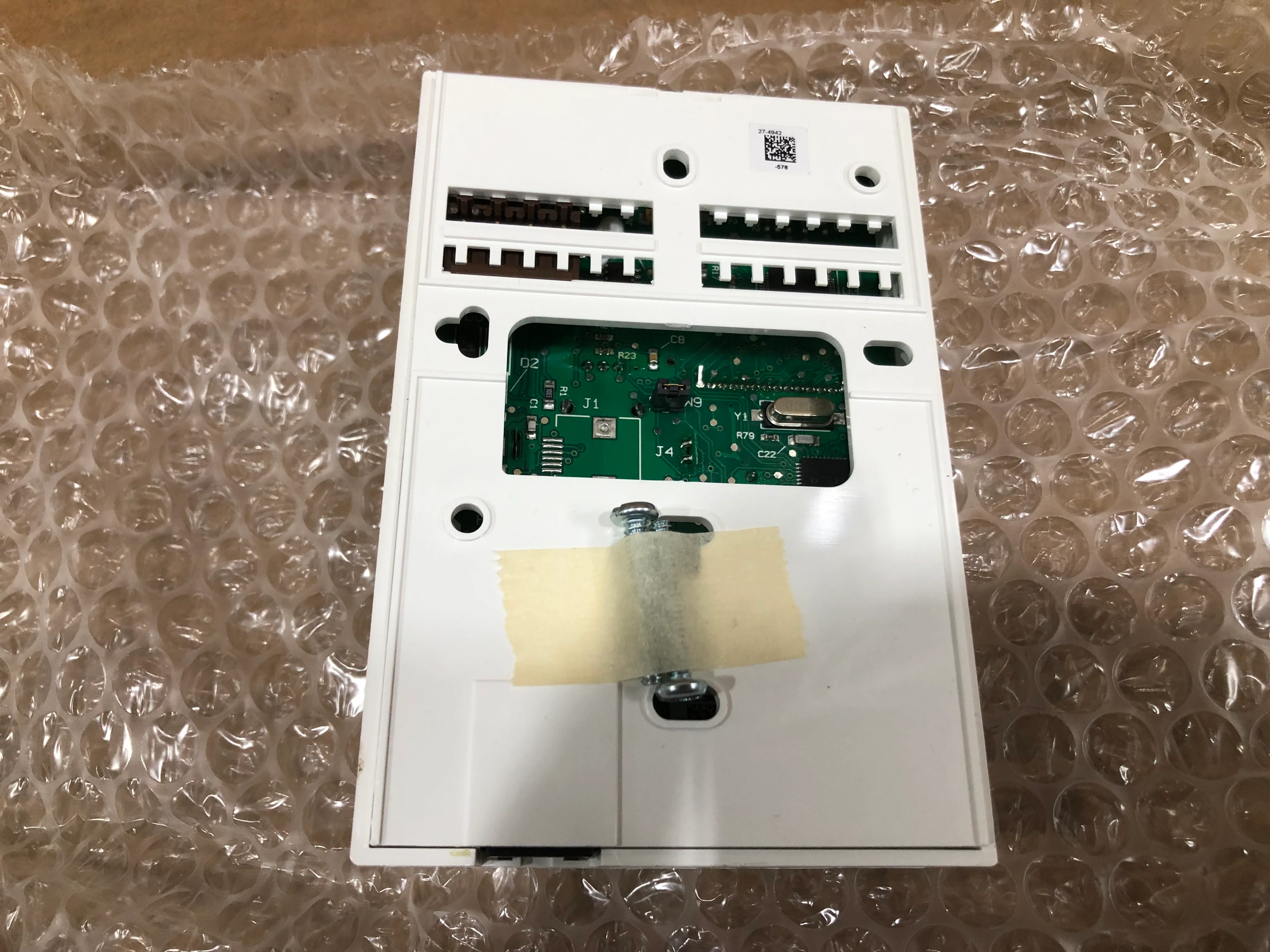 TEMPERATURE/HUMIDITY SENSOR WITH DISPLAY - Image 2