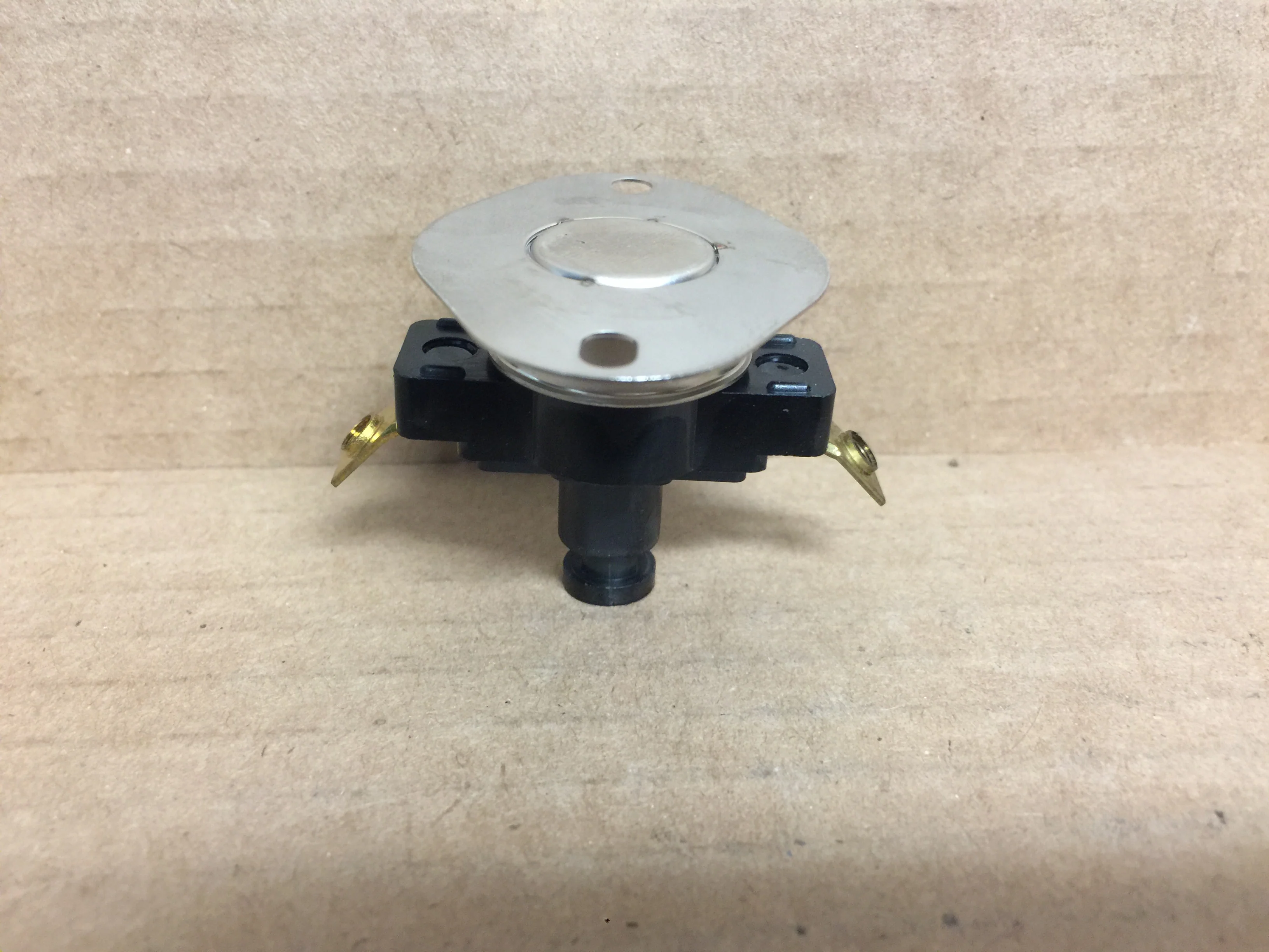 Thermostat; Fixed Temp-Disc Type, 200F Open On Rise - Image 3