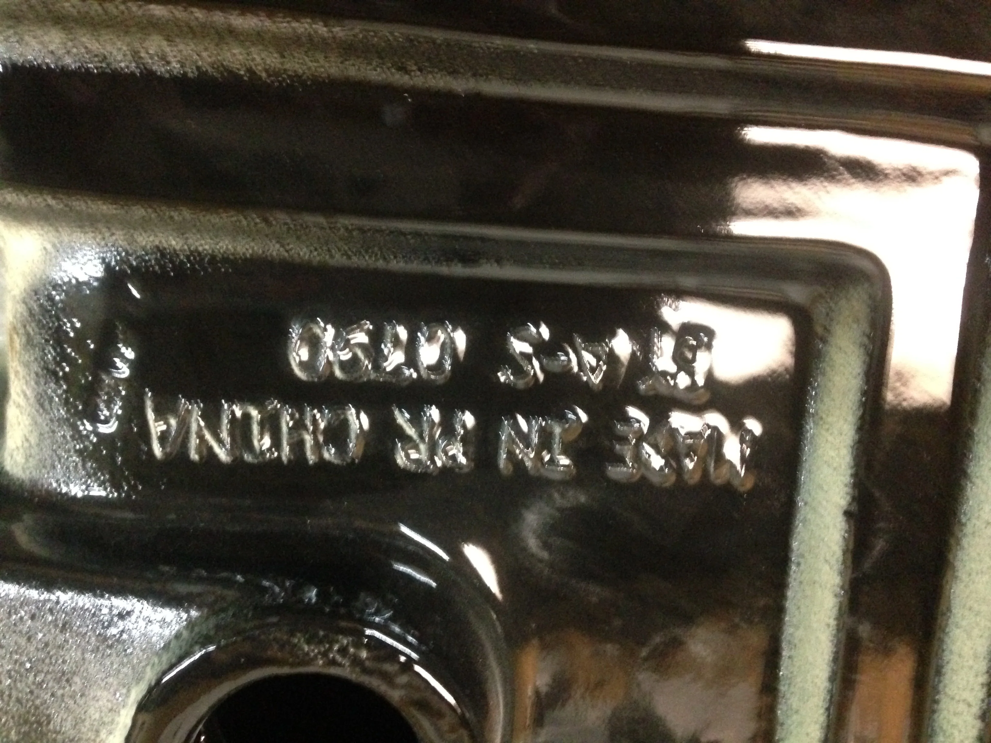 Town Square Pedestal Sink - Image 5