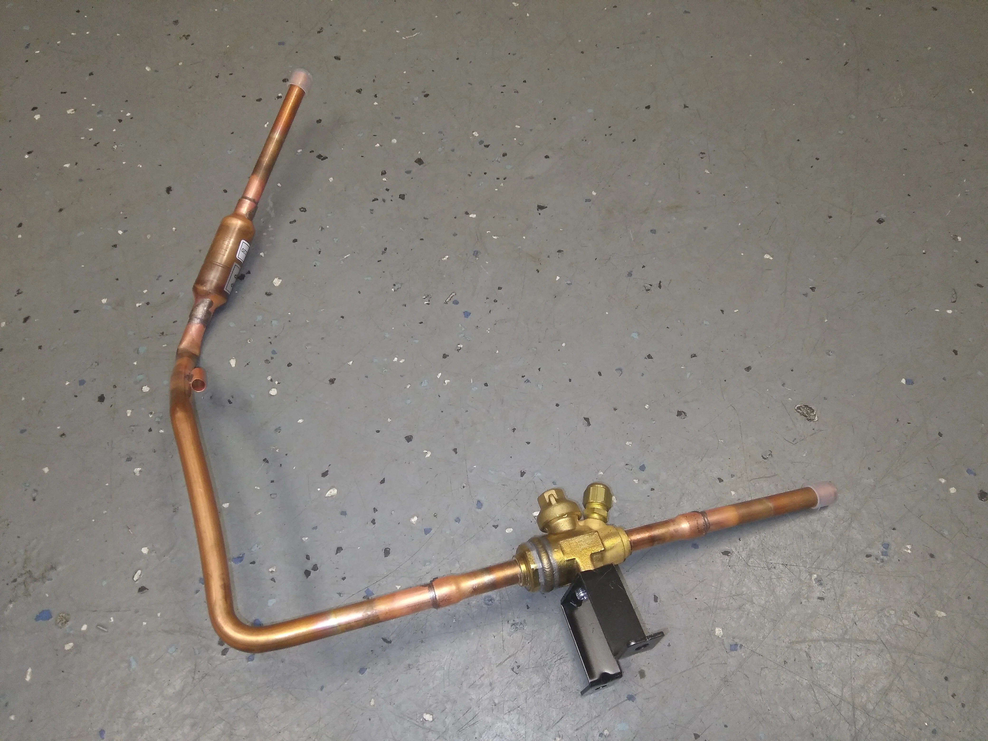 TUBE ASSEMBLY WITH LIQUID LINE BALL VALVE - Image 2