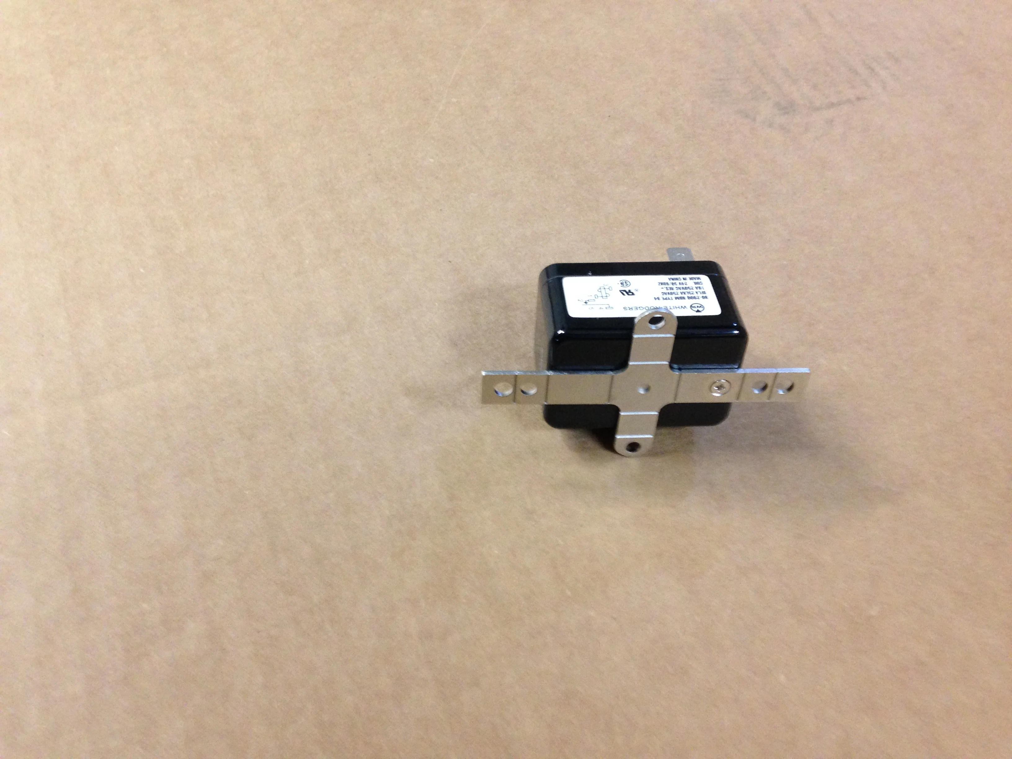 Type 84 SPNO Enclosed Fan Relay, 24 Volts - Image 2