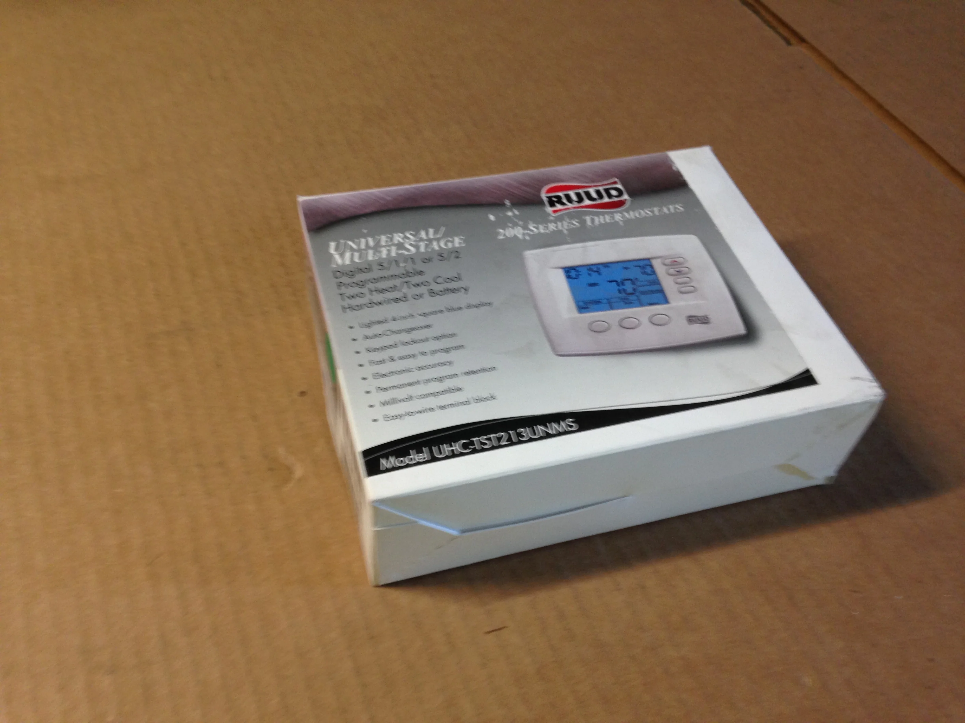 Universal/Multi-Stage Digital Thermostat, 5/1/1 or 5/2 Progammable 2H/2C, 20-30 VAC - Image 4