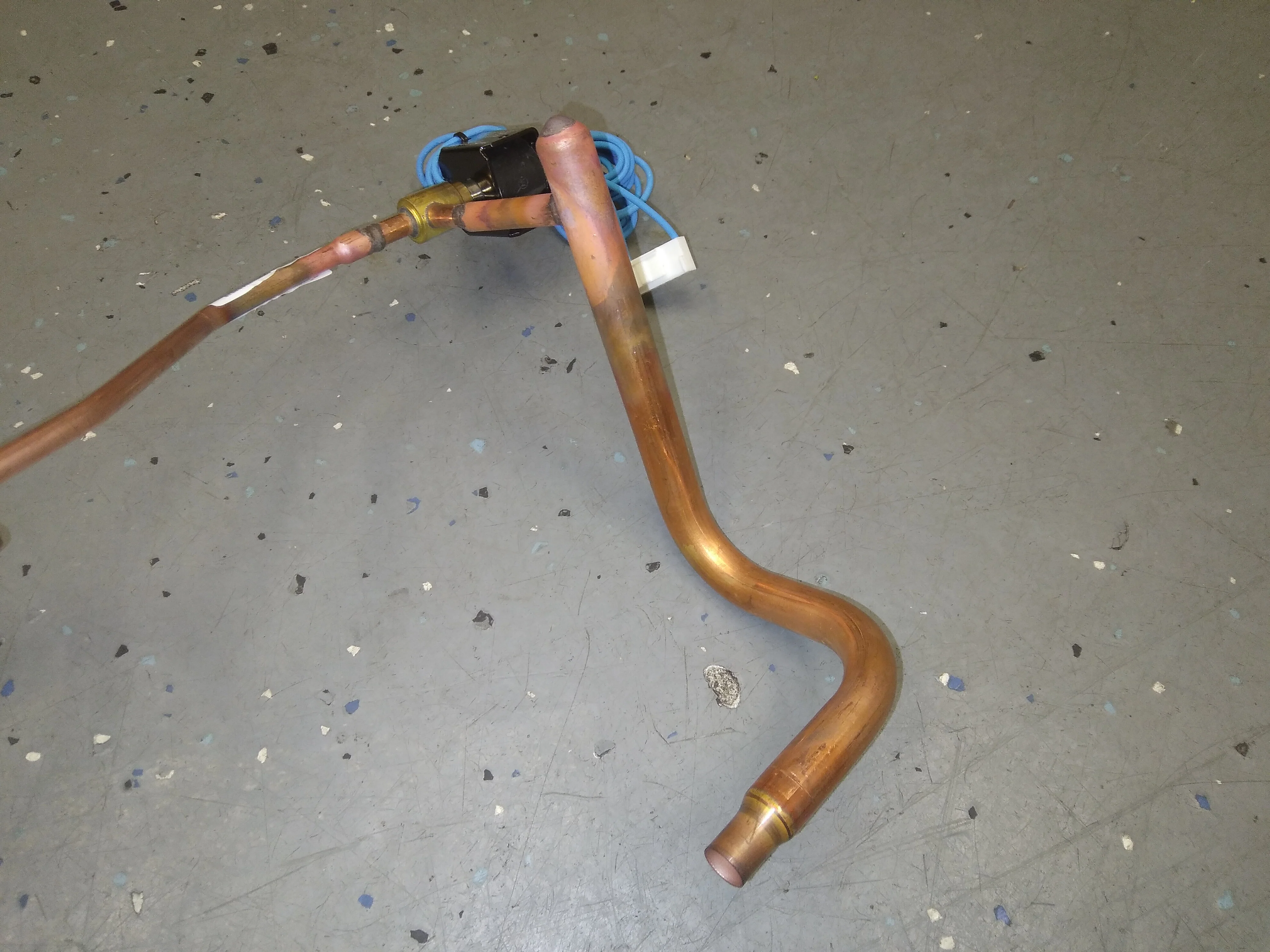 VAPOR INJECTION TUBE ASSEMBLY WITH 24V SOLENOID COIL - Image 2