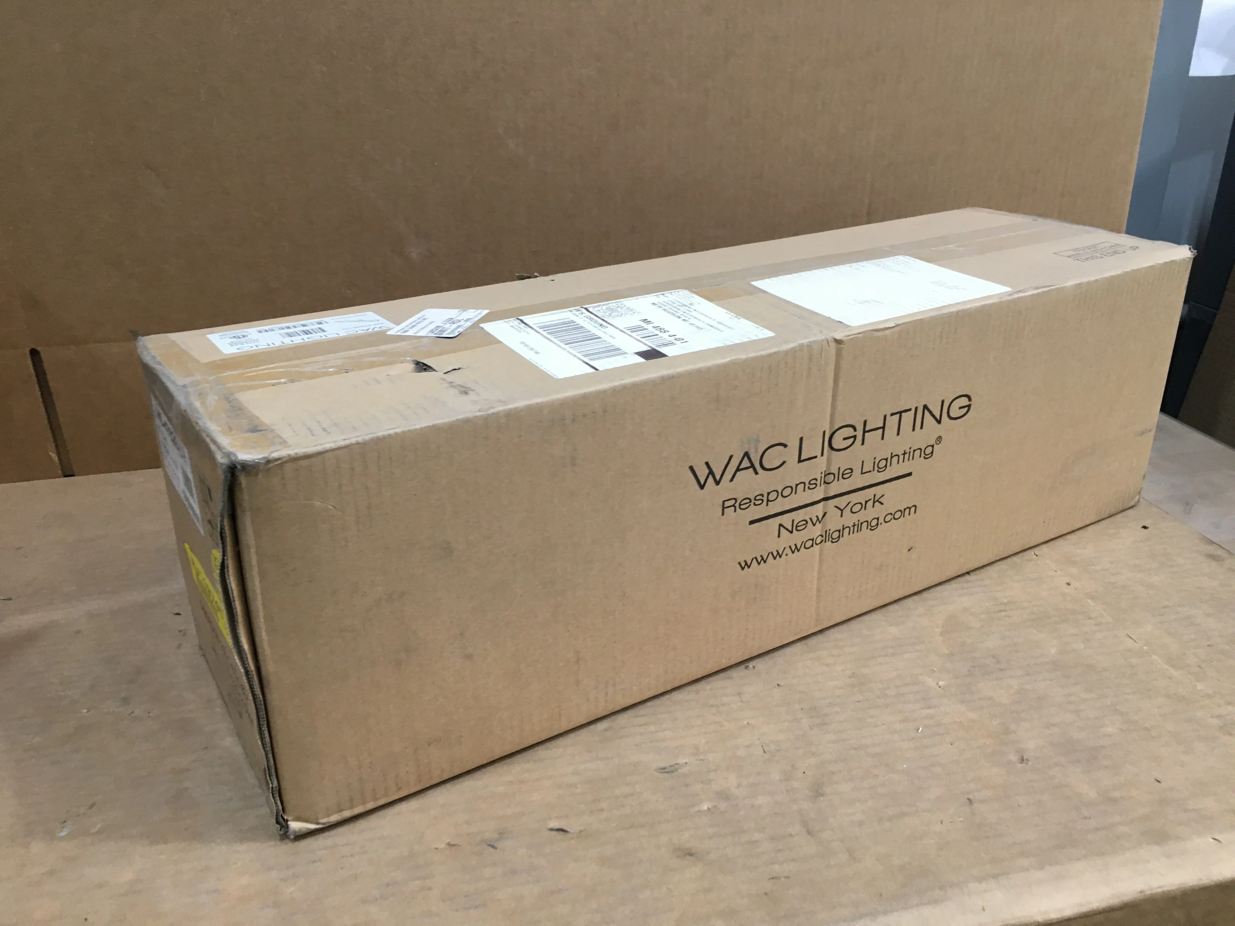 WAC Lighting Interlace 28" Wide Integerated Led Bath Bar Volts:120 - Image 4