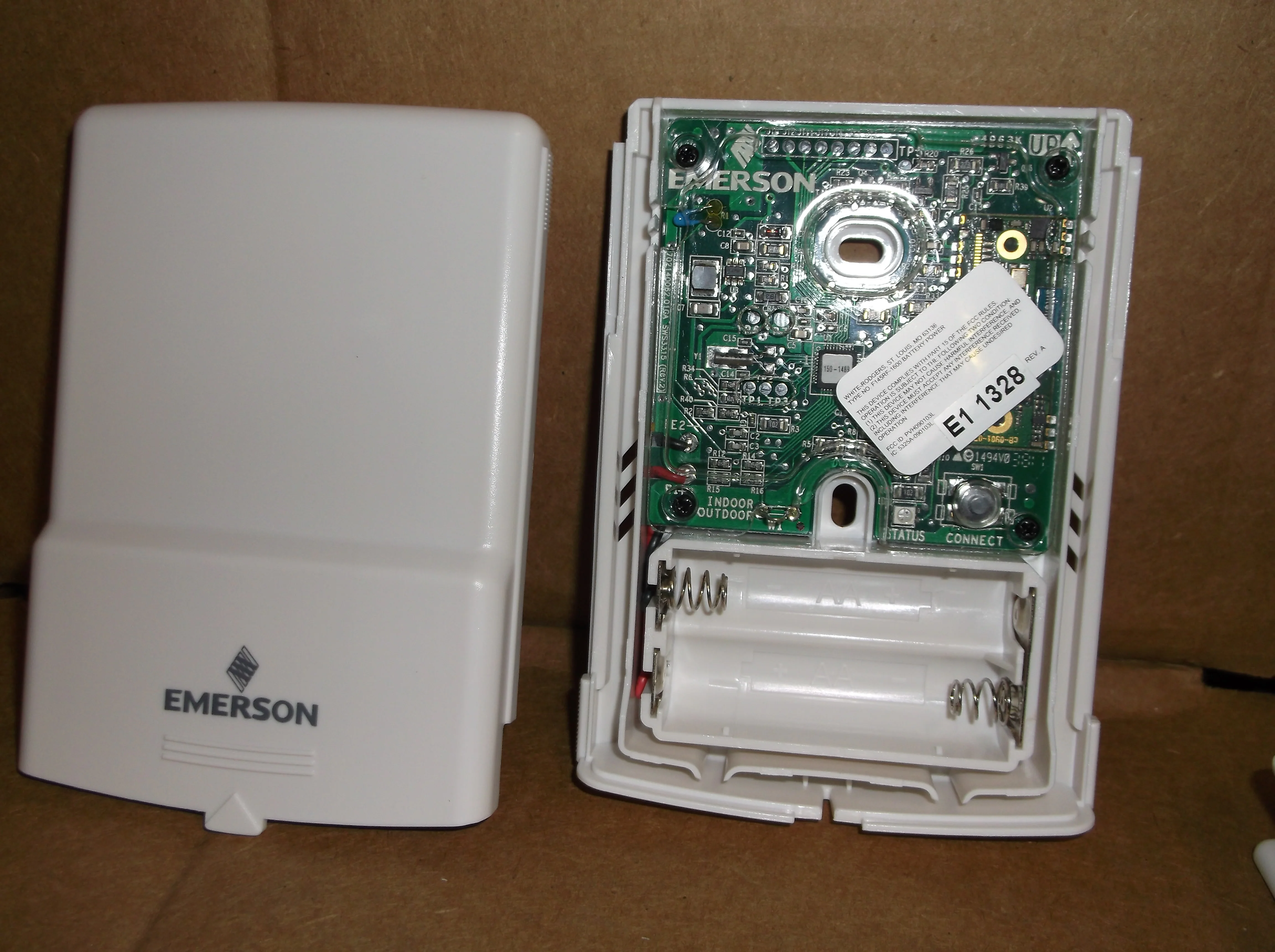 WIRELESS REMOTE INDOOR OR OUTDOOR TEMPERATURE SENSOR - Image 2